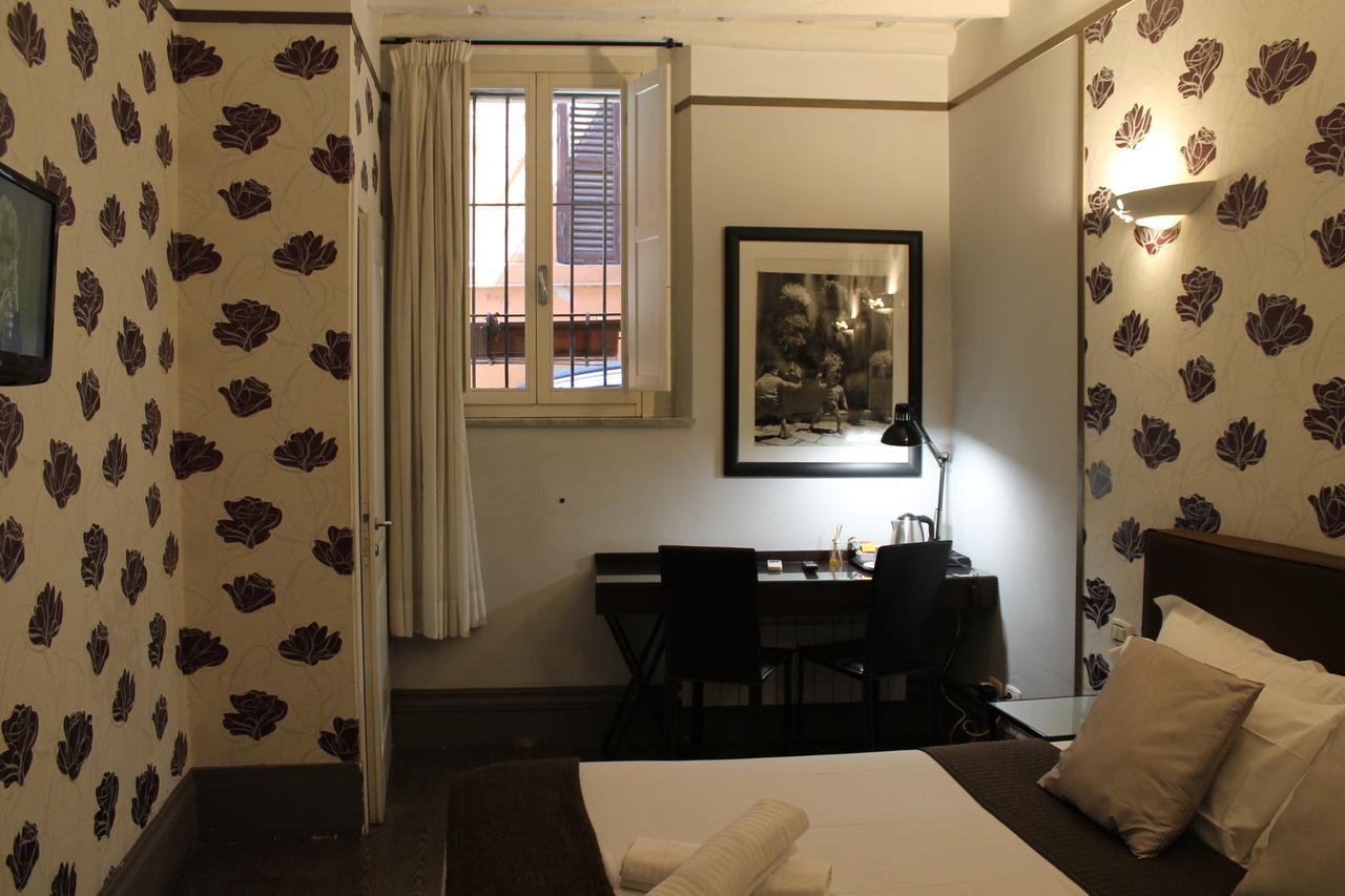 Relais Palazzo Taverna 3*