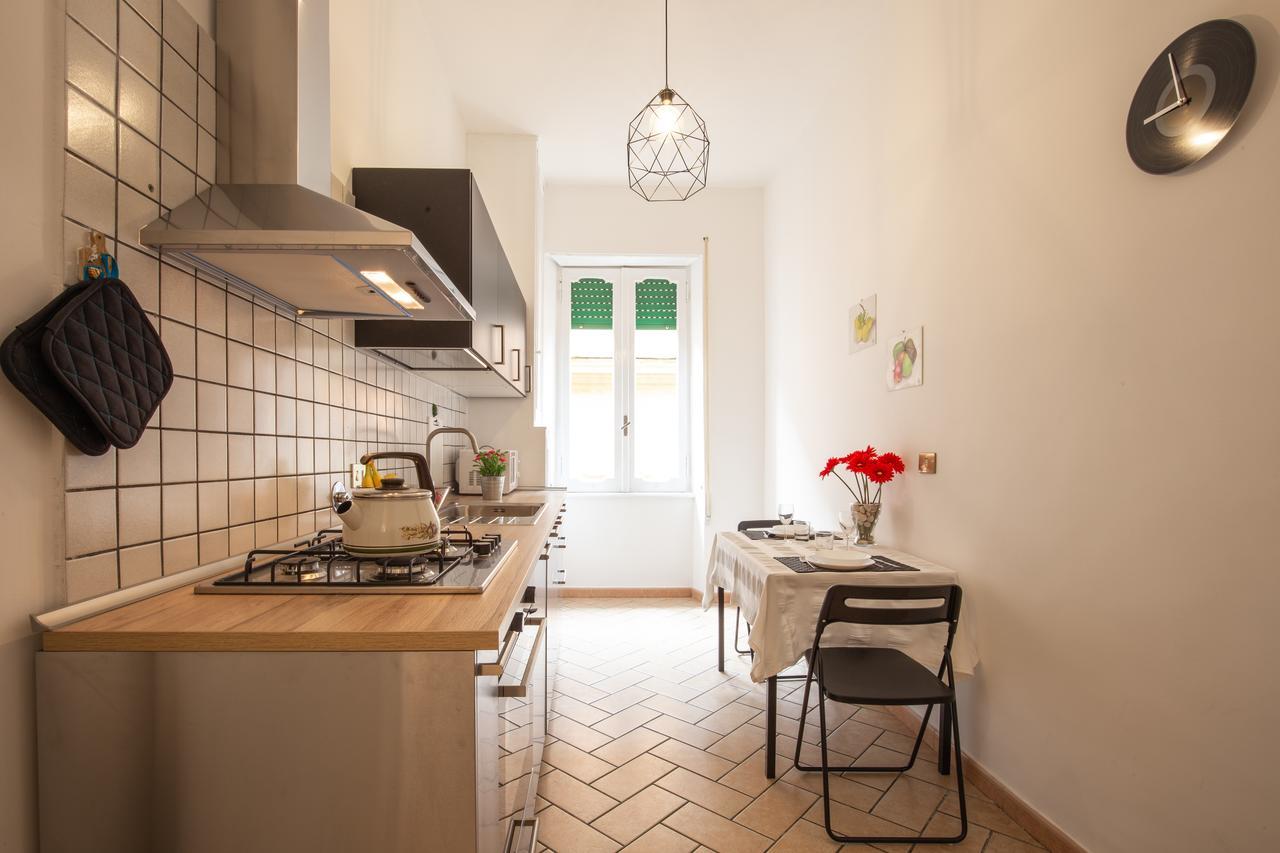 Vatican S&g 6 Sleeps Walk Everywhere Apartment