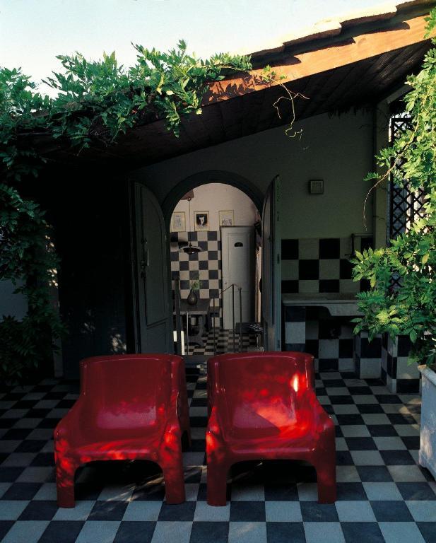 Laetitia Guest house 3*