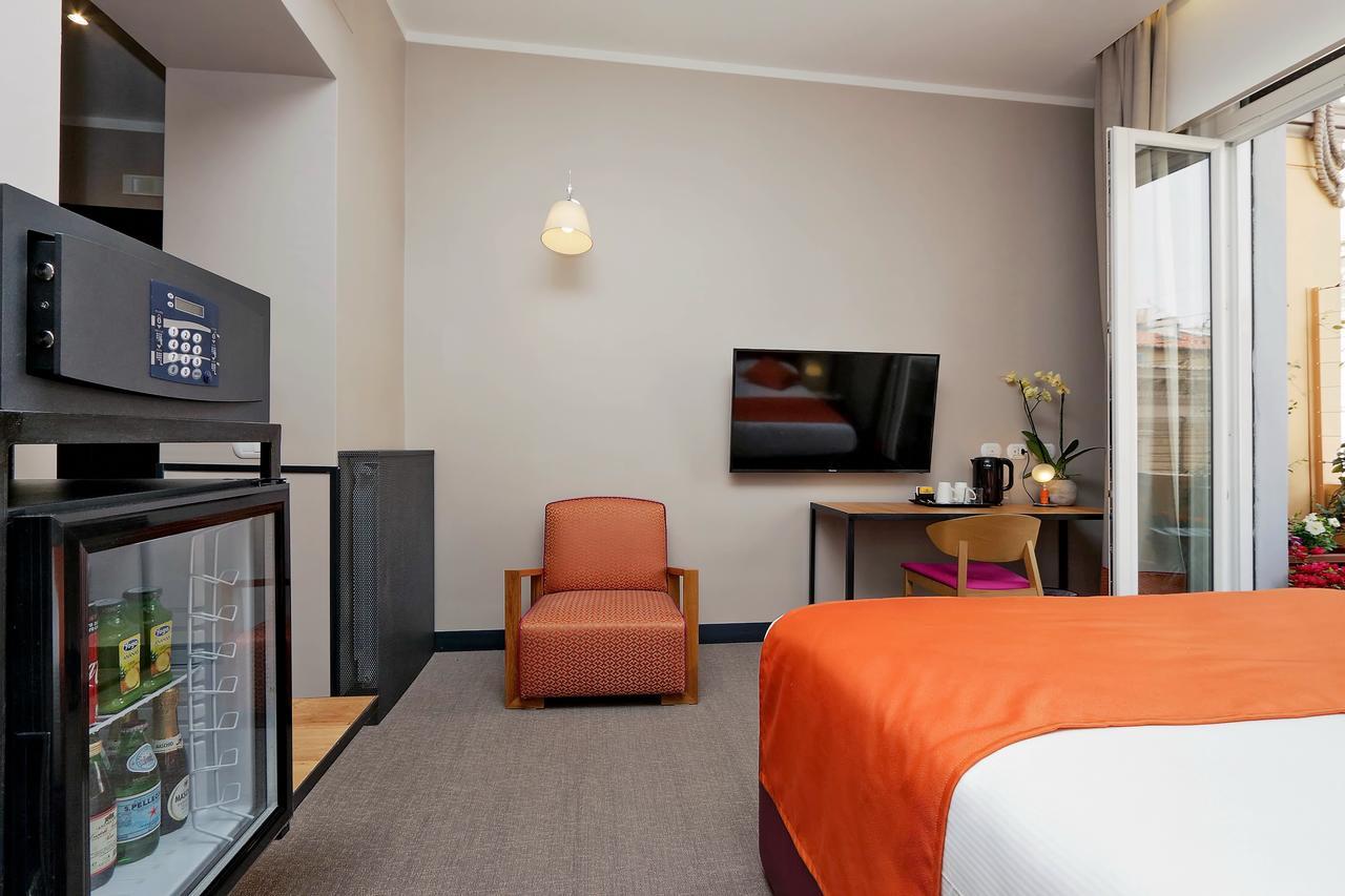Colonna 32 Guest house *