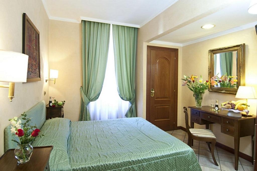 Montreal 3* Rome