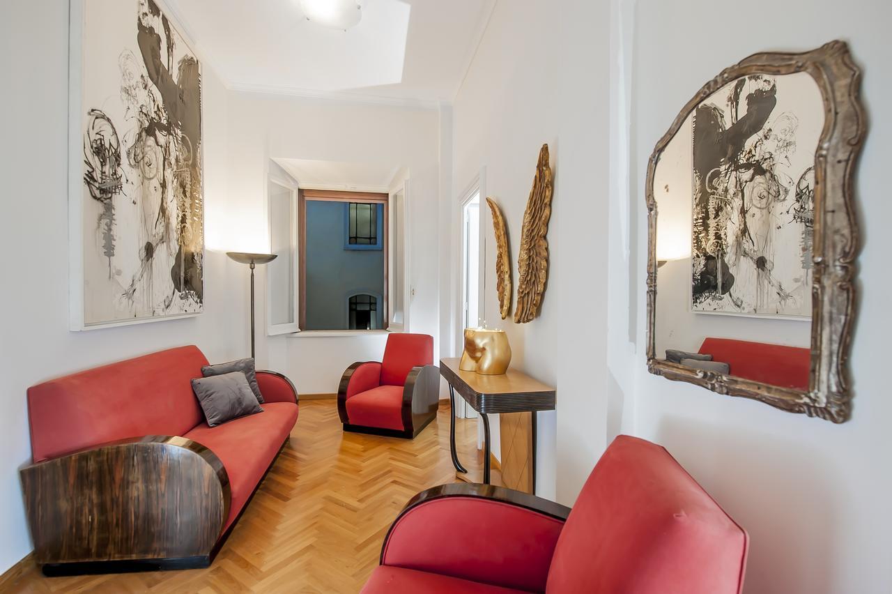 Illuminati House Apartment *