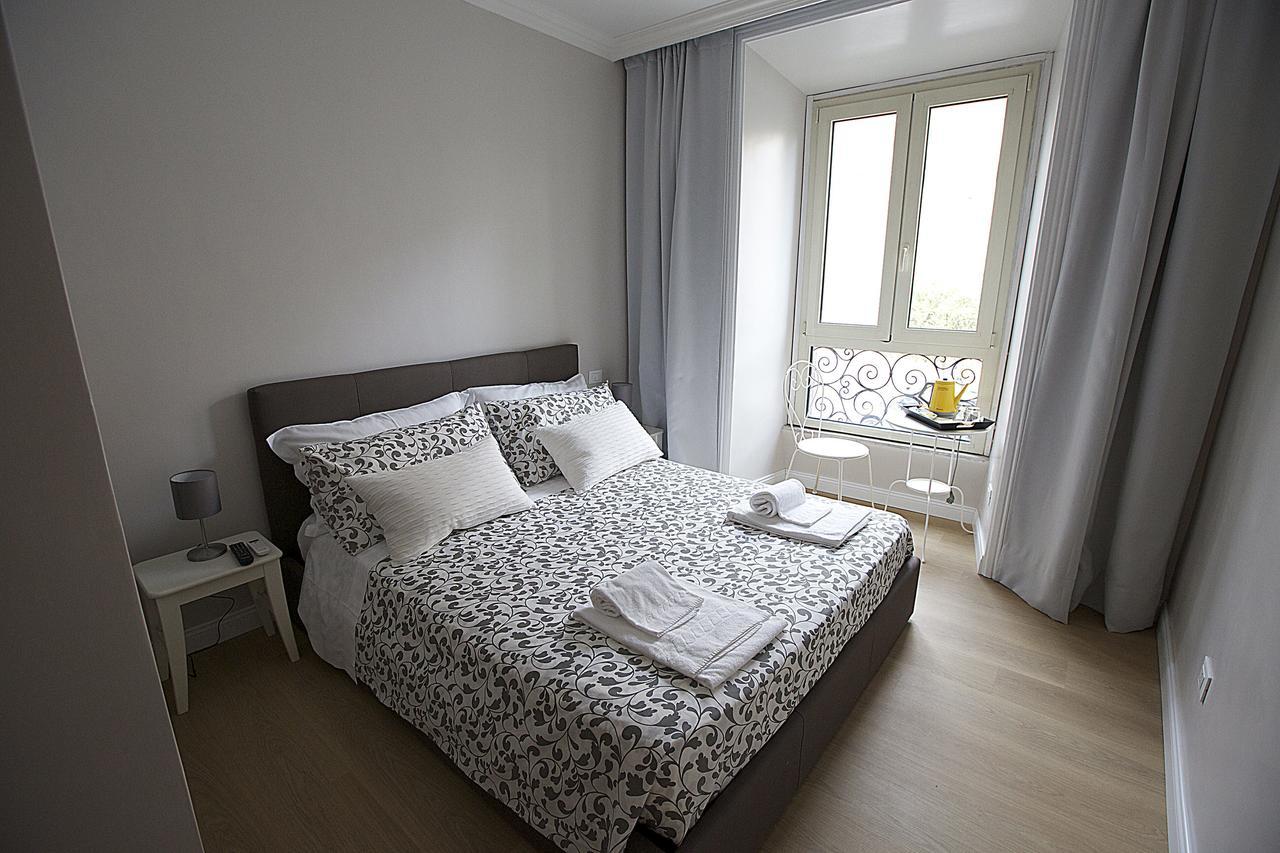 Rhome Hosting Guest house