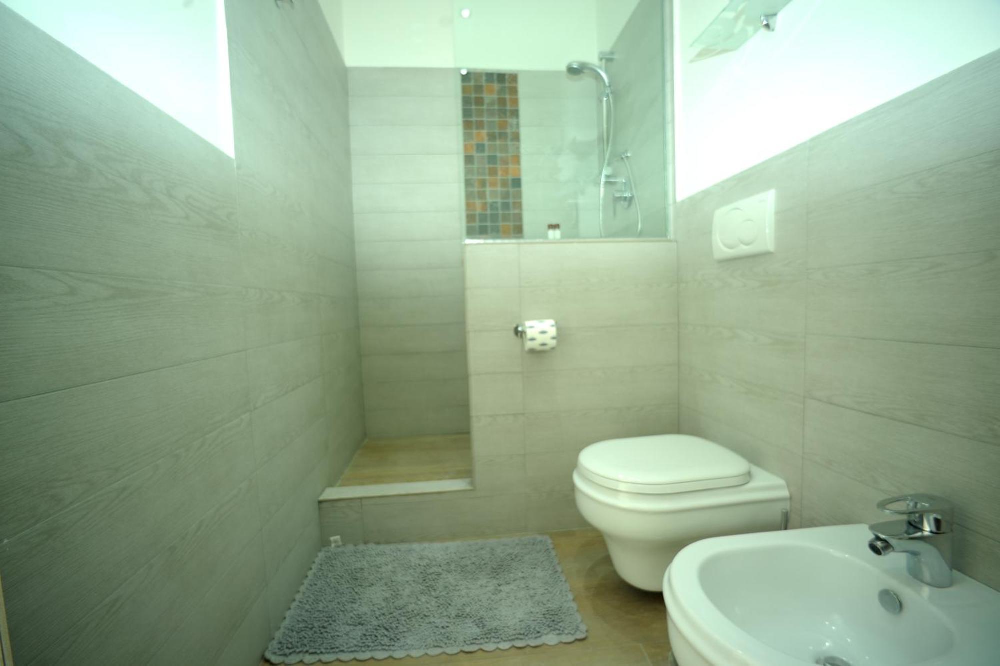 Bed & Breakfast 5rooms Rome