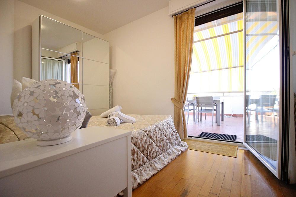 Appartamento Con Terrazza Vicino Gemelli E Vaticano Apartment *