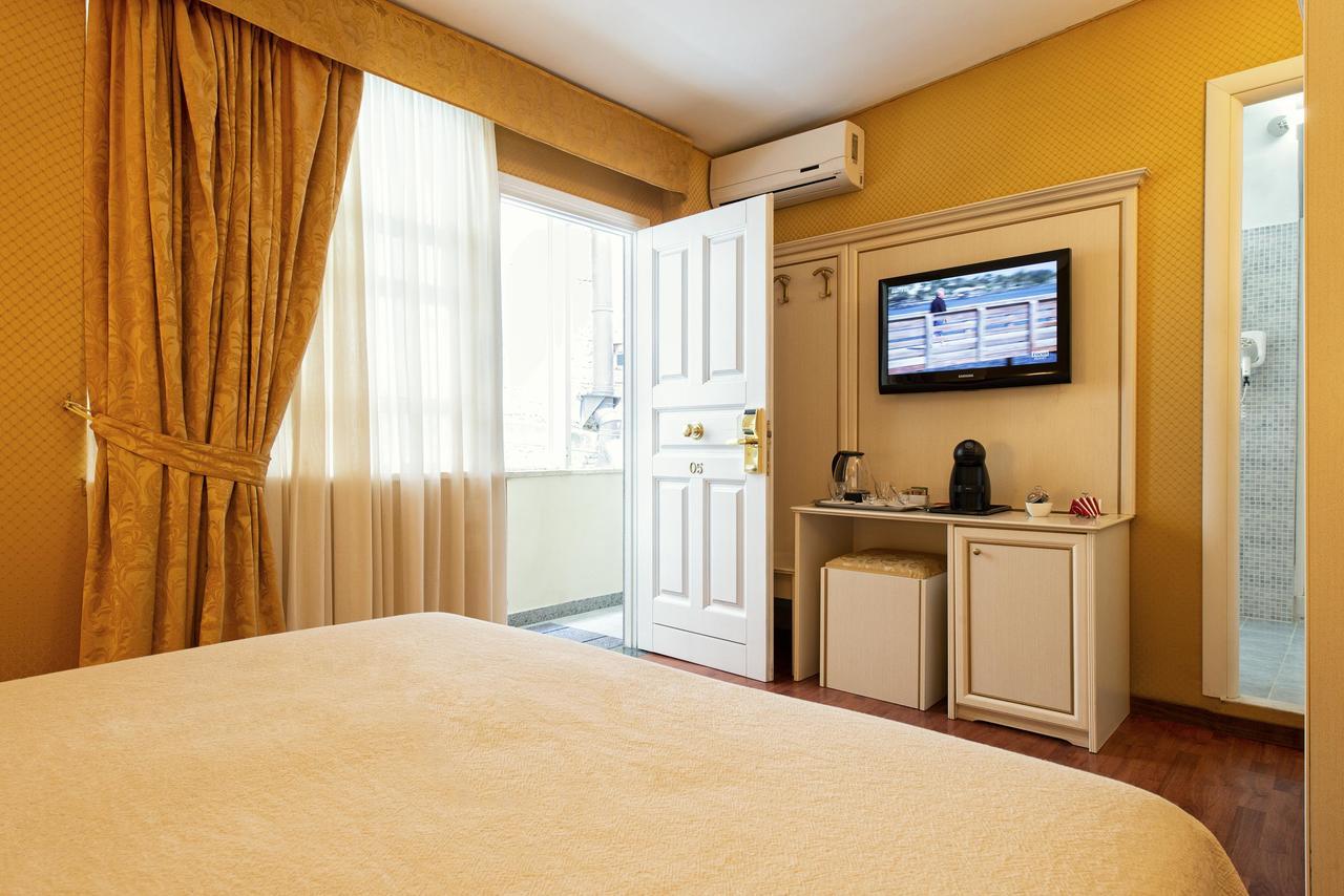 Guest house Canova In Spanish Steps 2*
