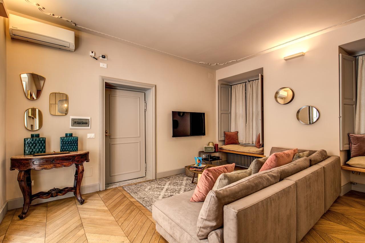 Apartment Decharme With Terrace In Monti Rome