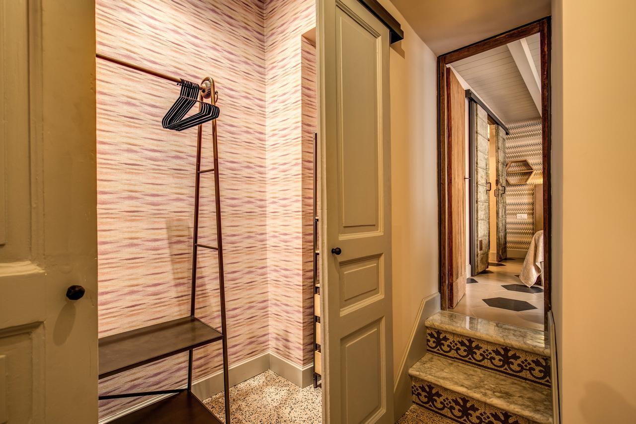 Decharme With Terrace In Monti Apartment Rome