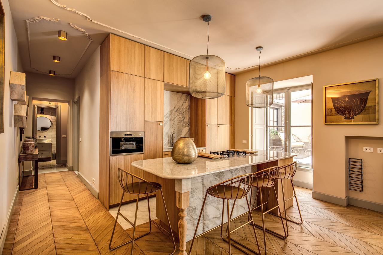 Decharme With Terrace In Monti Apartment Rome