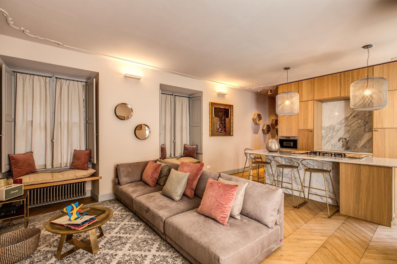 Apartment Decharme With Terrace In Monti Rome