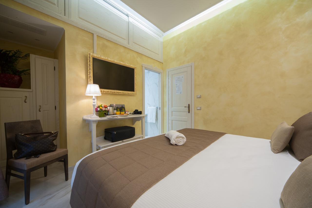 Affittacamere Maison Tritone 4*