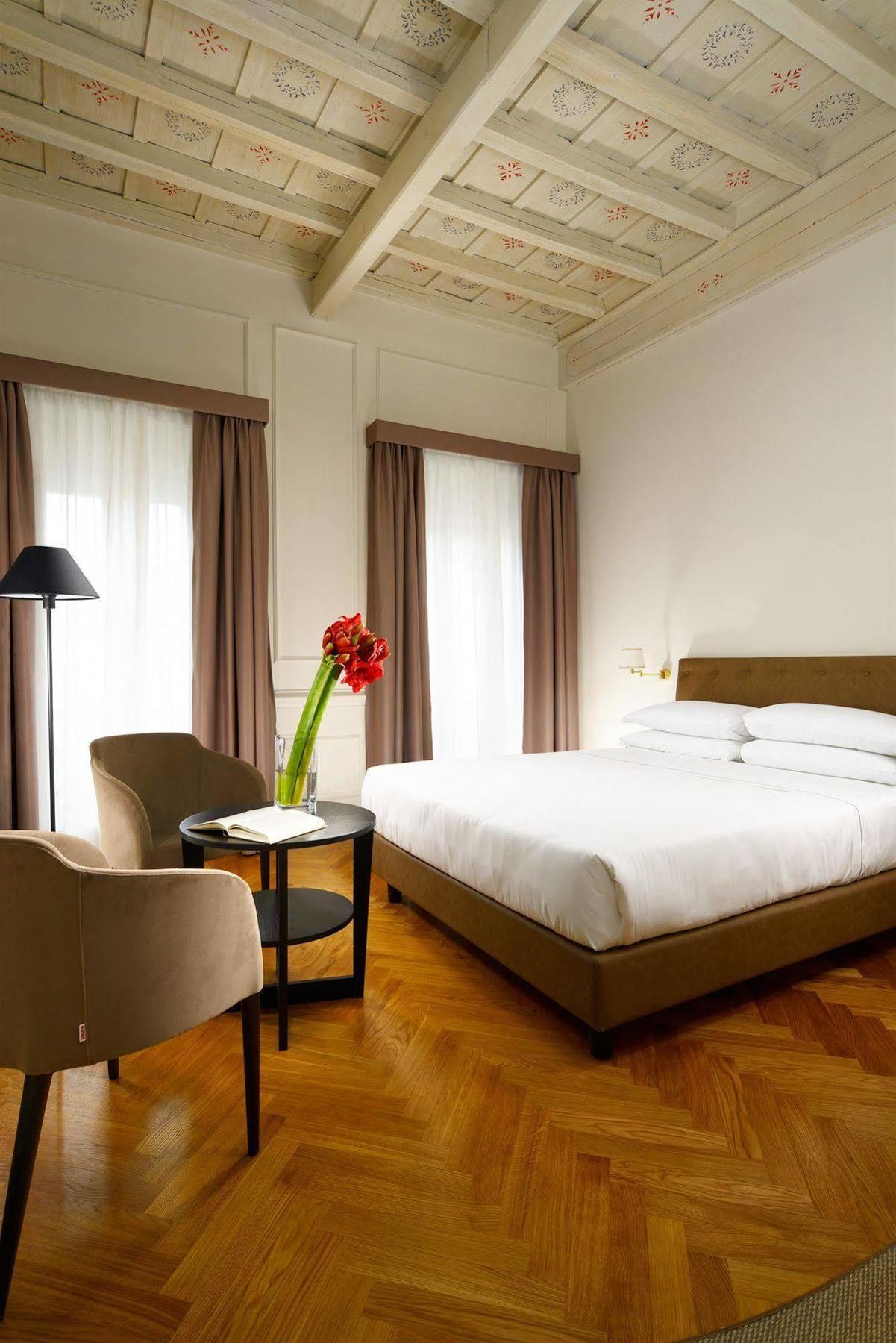 Splendor - & Guest house