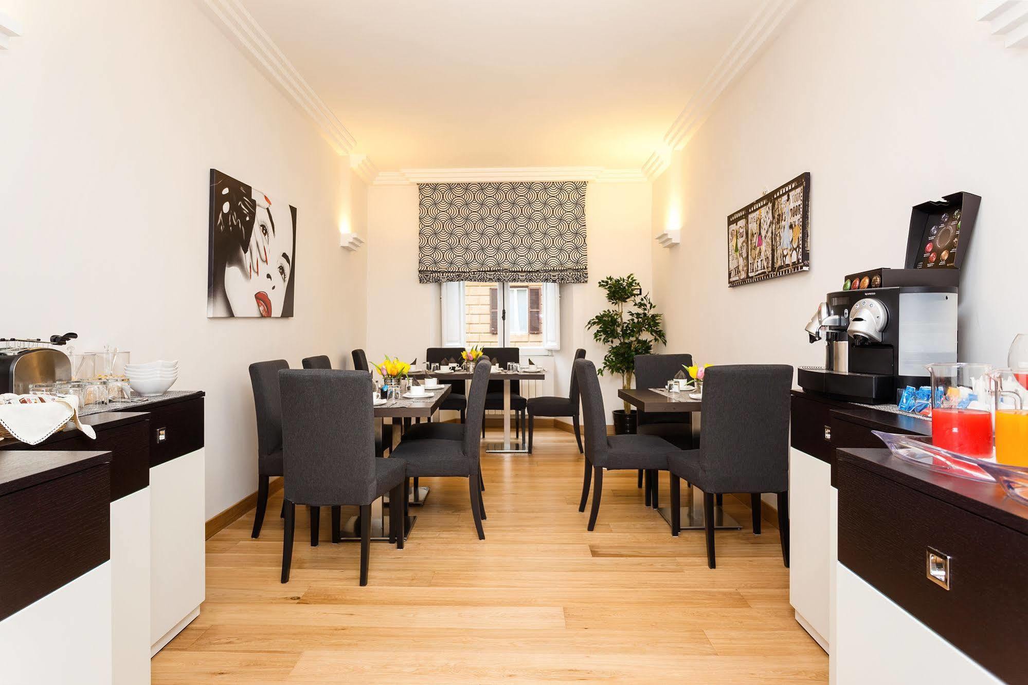 Domus Best Guest House