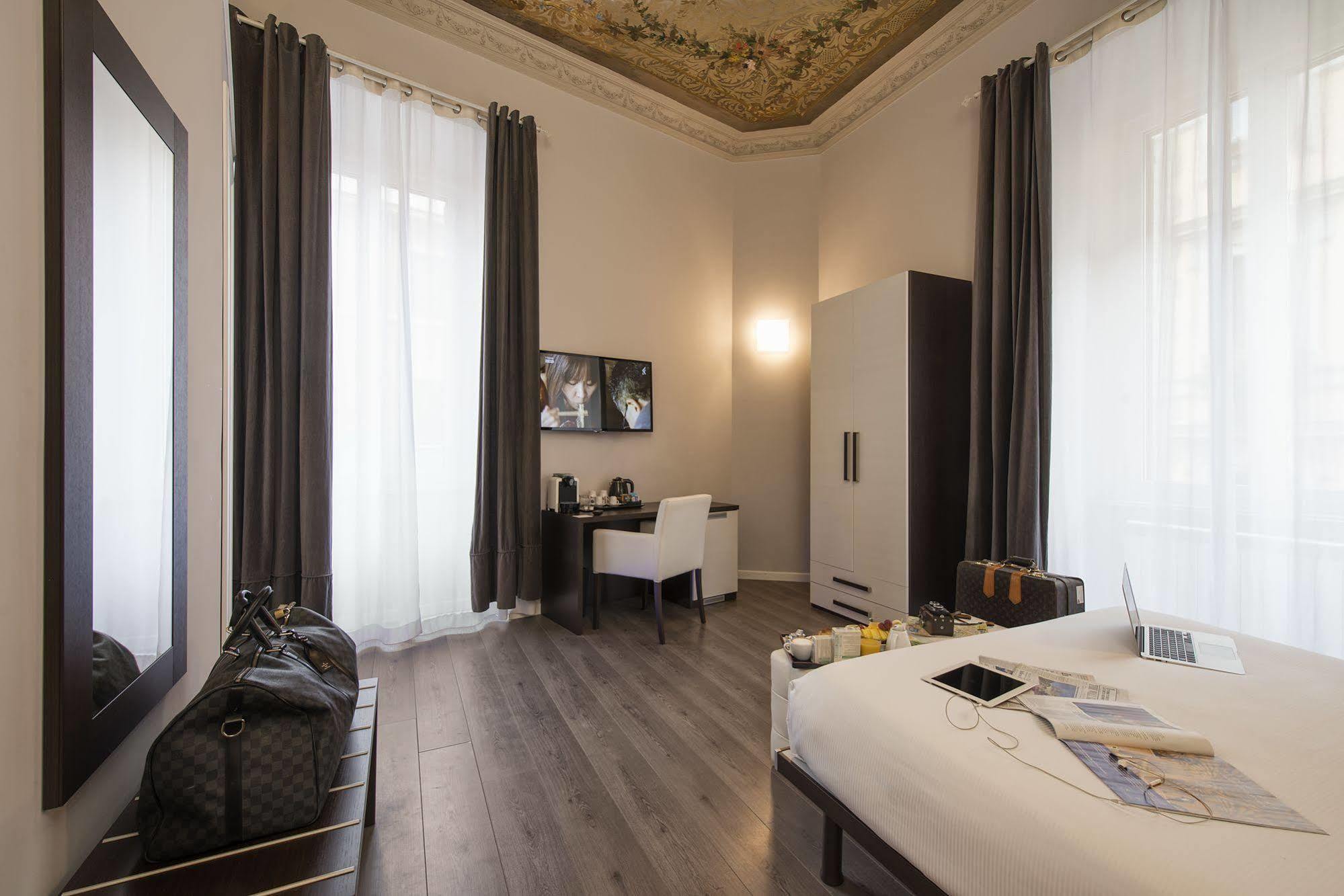 Arenula Affittacamere 2*