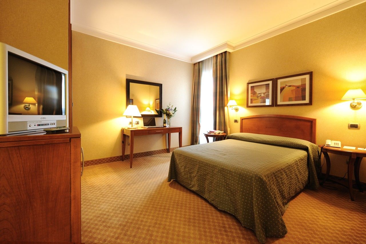 Hotel Apogia Lloyd 3*