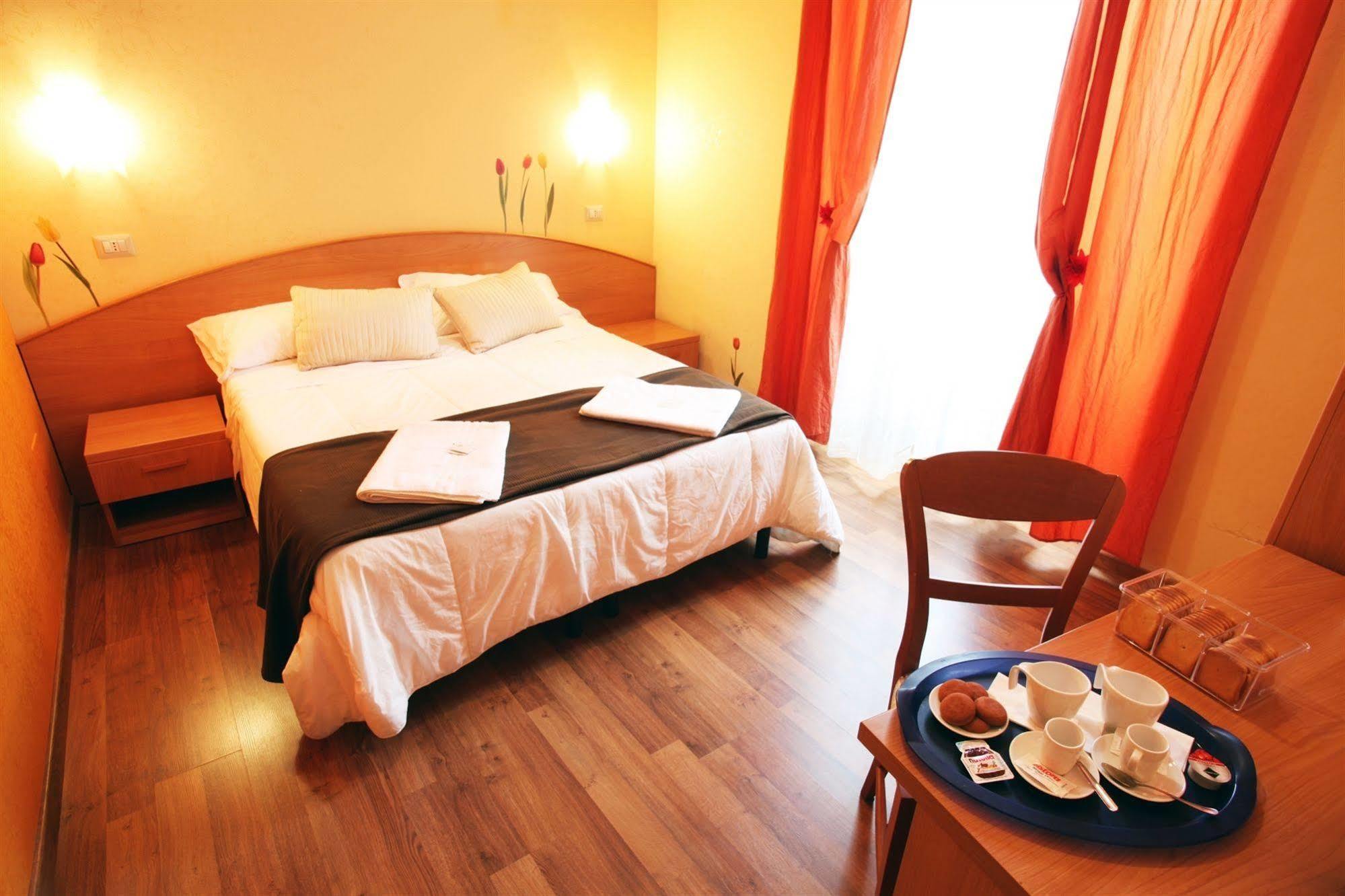 Domus Domas & Boutique - Golden Keys Collection 3* Rome
