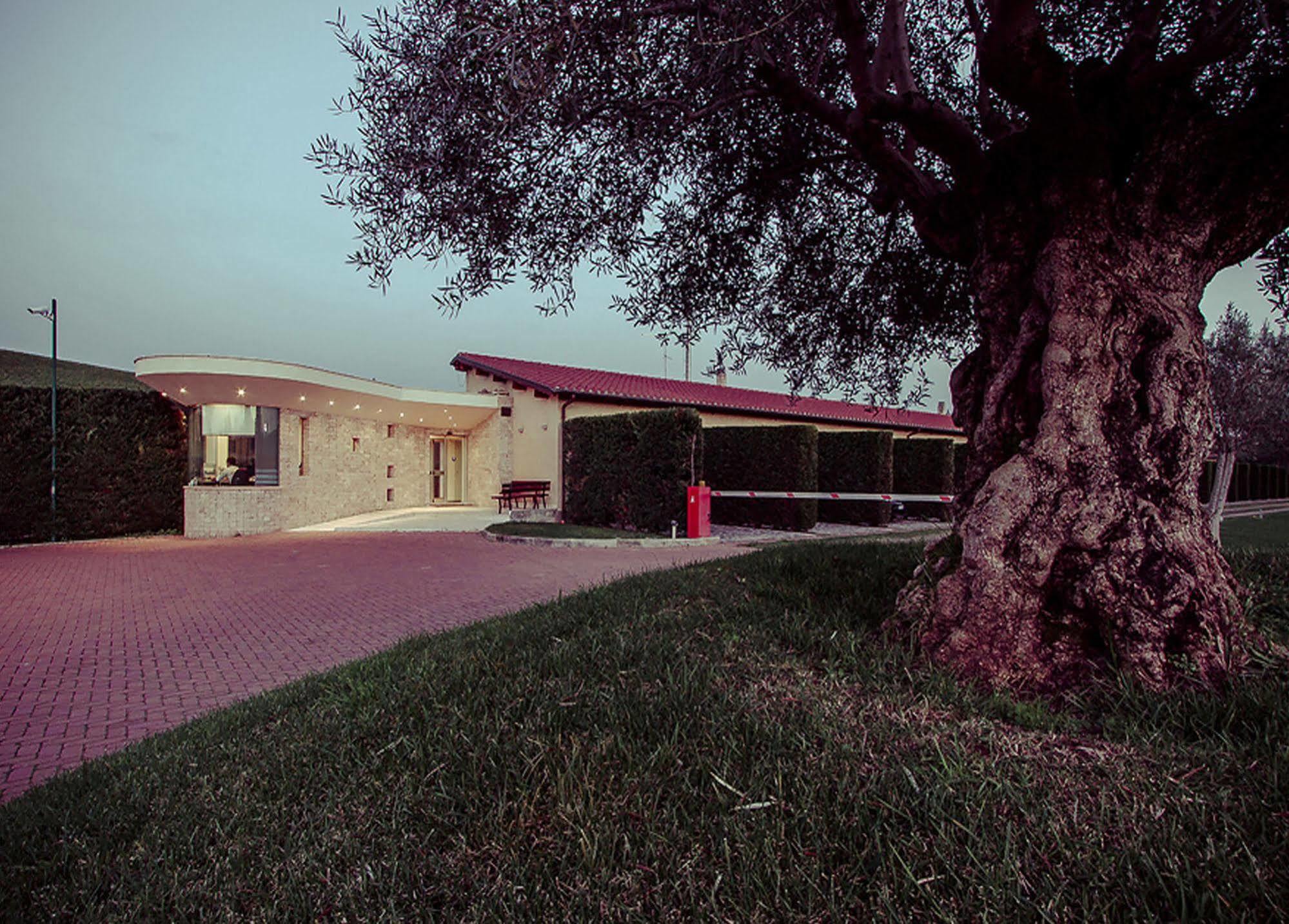 Hotel Ways Garden & Leisure Rome
