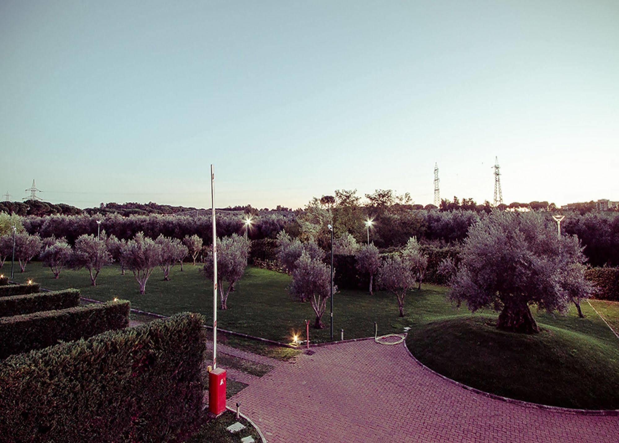Hotel Ways Garden & Leisure 4*