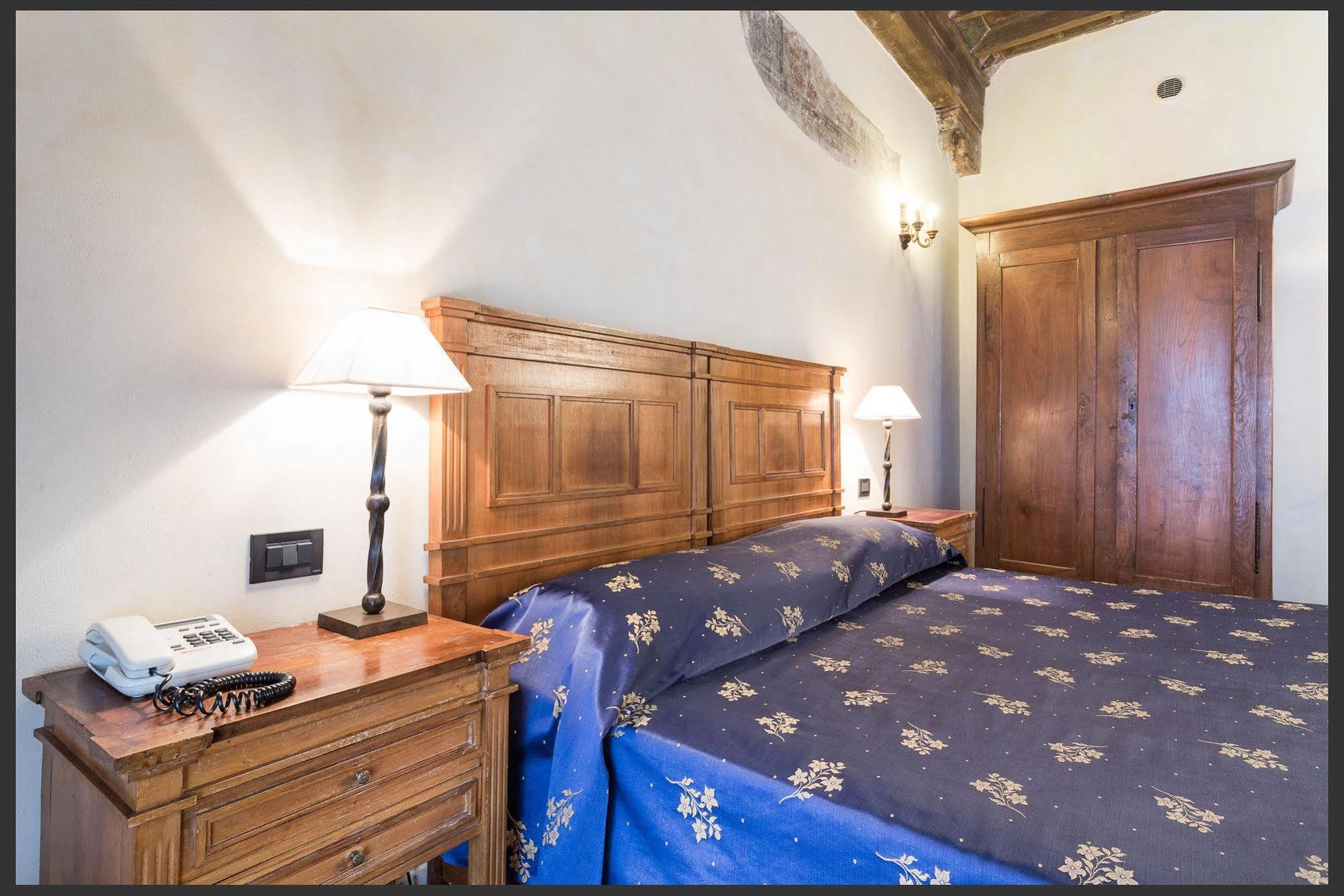 Columbus 4*