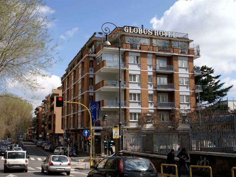 Western Globus Hotel 3*