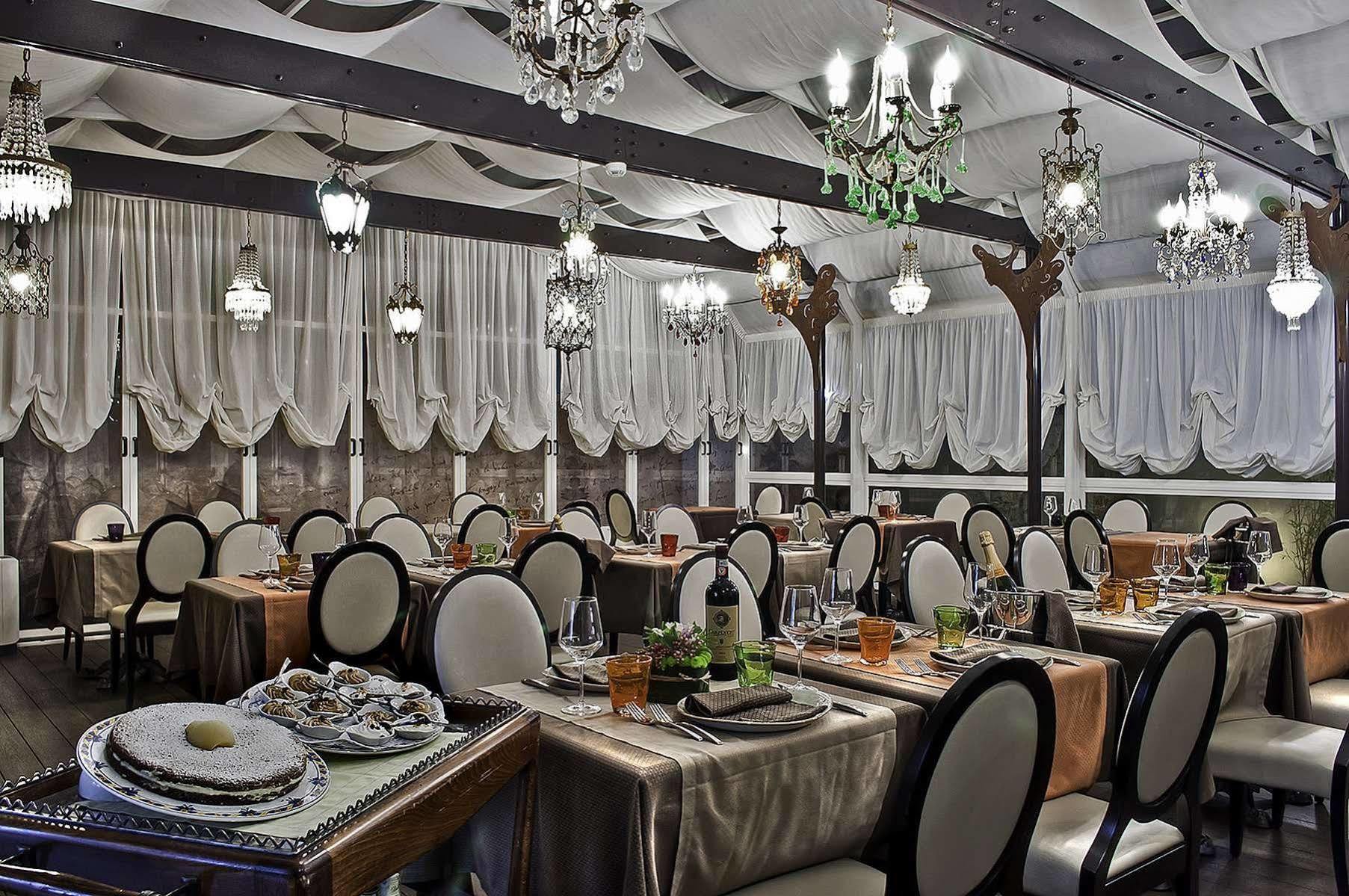 Hotel Caravel Rome