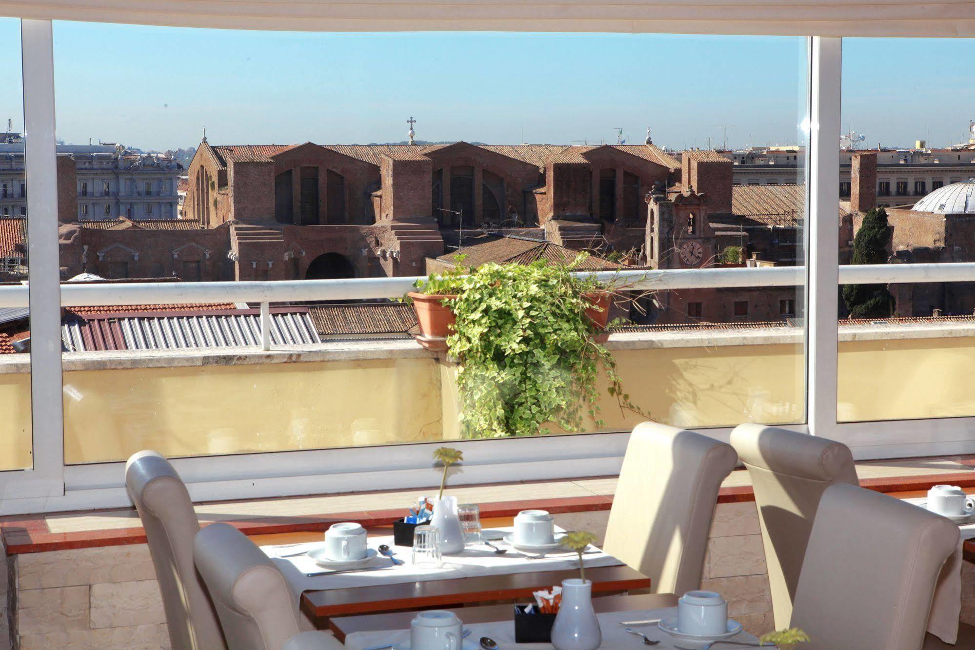 Exe Domus Aurea Hotel 3*