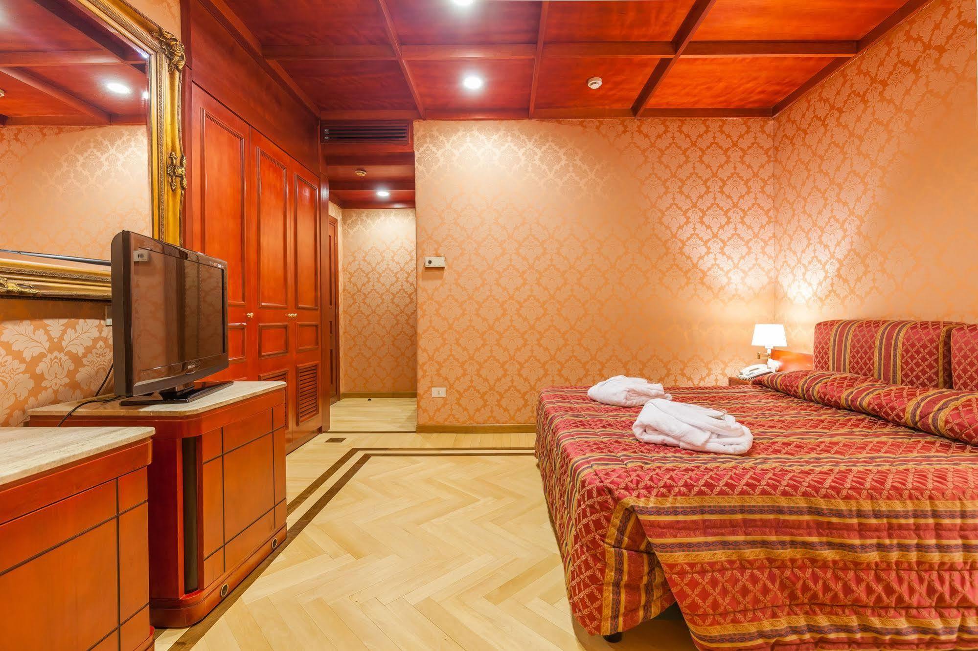 Galles 3* Rome
