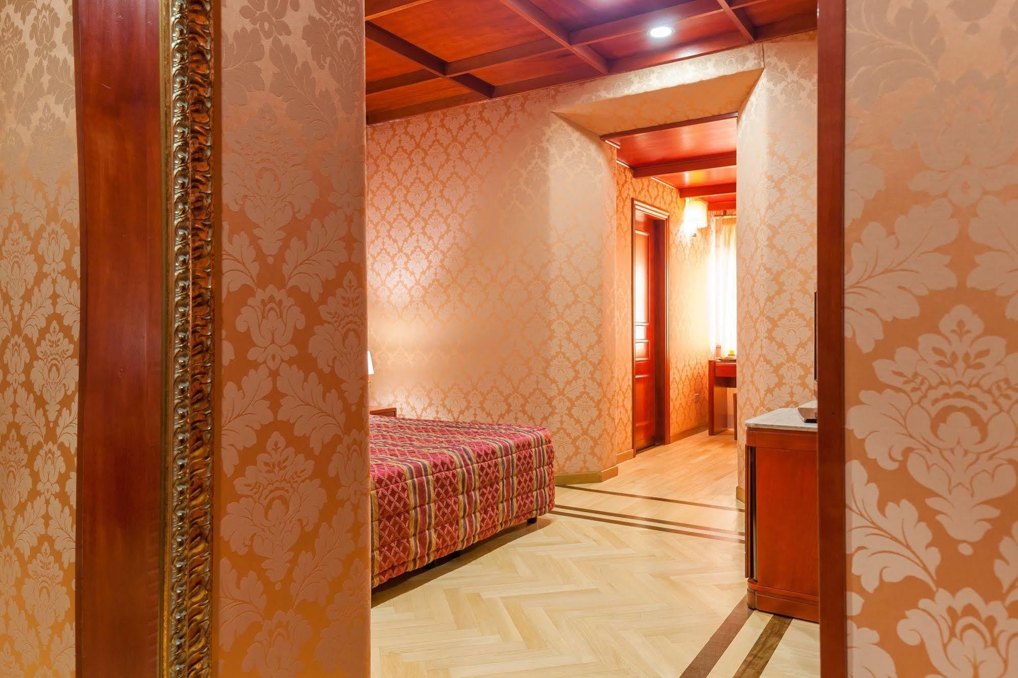 Galles Hotel 3*