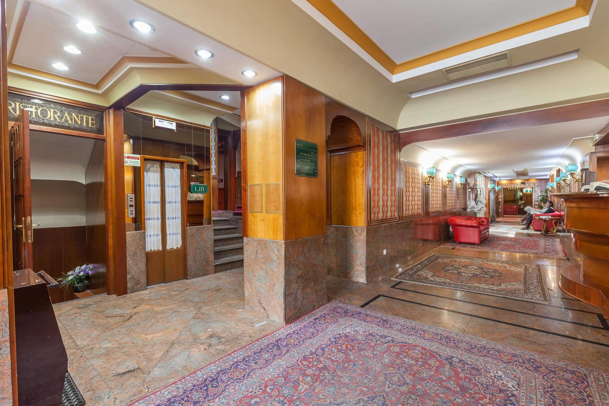 Galles Hotel 3*