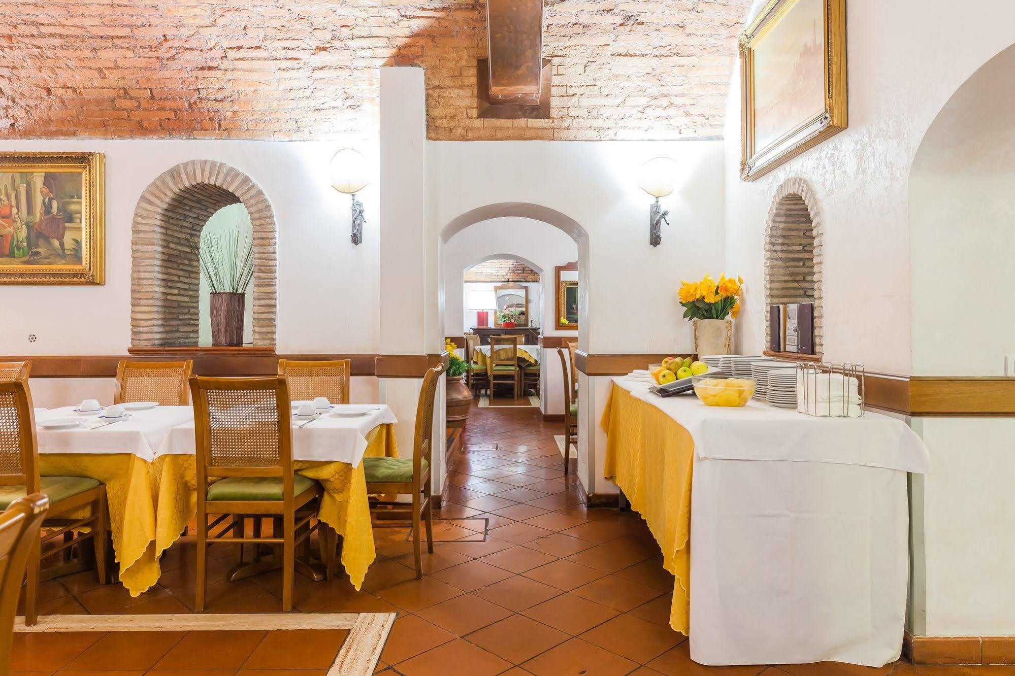 Galles 3* Rome