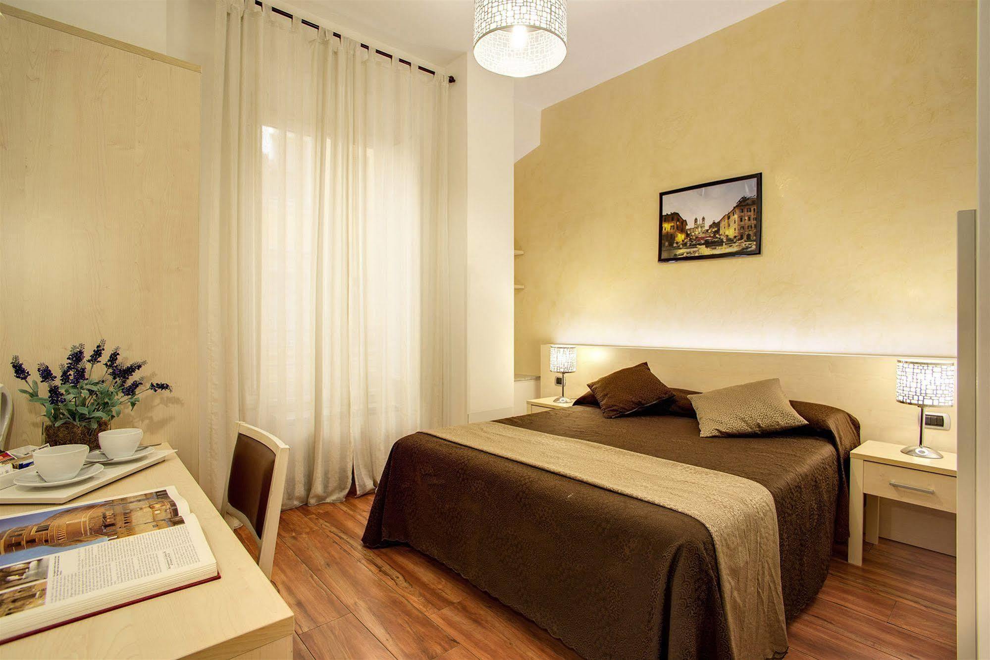 111 Coladirienzo - By Ad 2* Rome