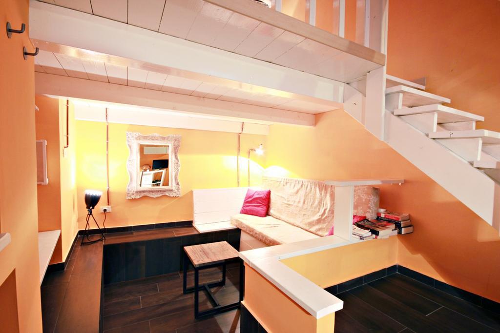 Old Trevi Apartment