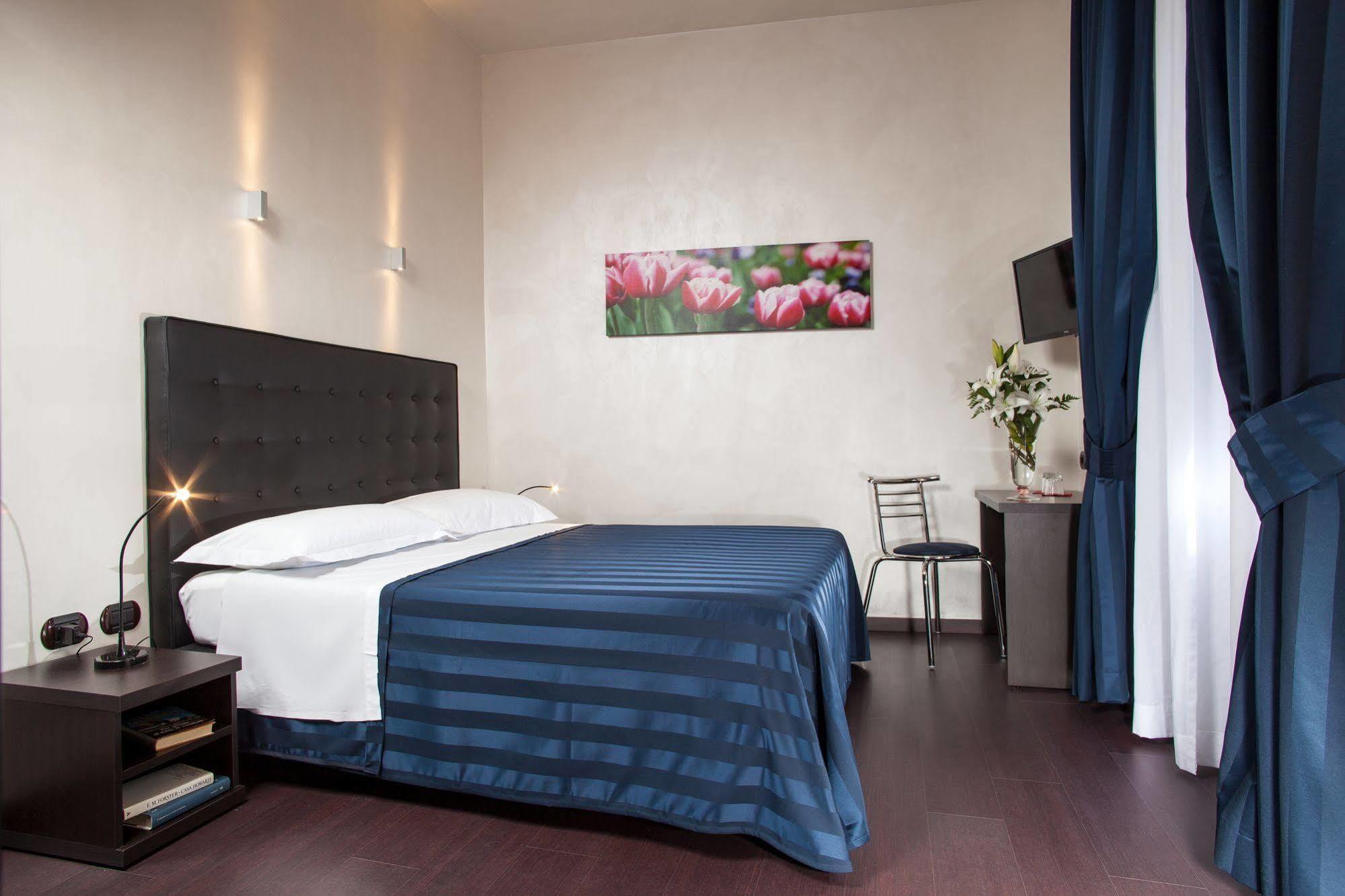Guest house Residenza Doro- 24x7 Check-in Rome