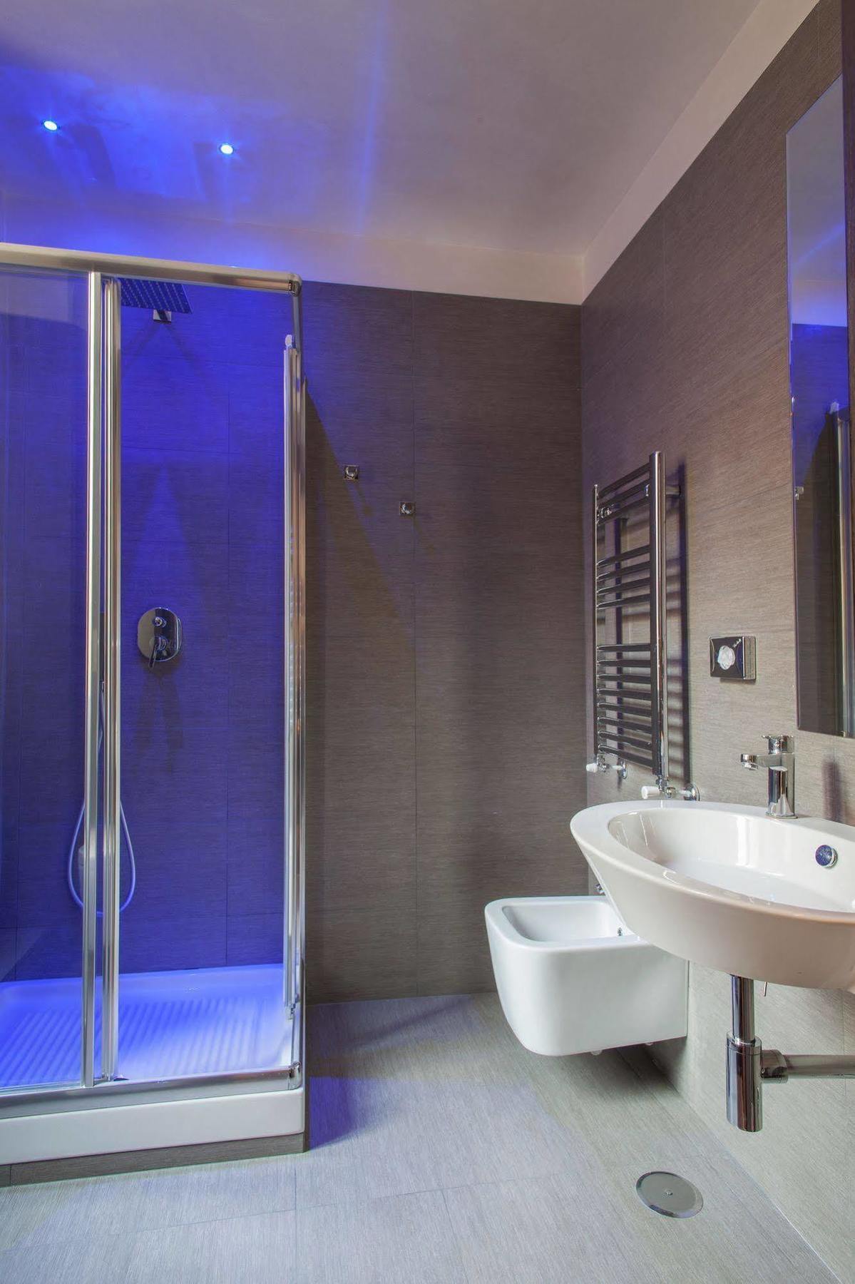 Residenza Doro- 24x7 Check-in Guest house 2*