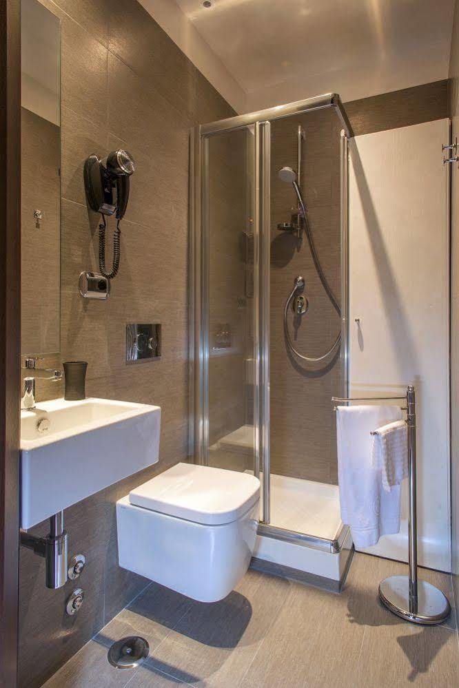 Residenza Doro- 24x7 Check-in 2* Rome