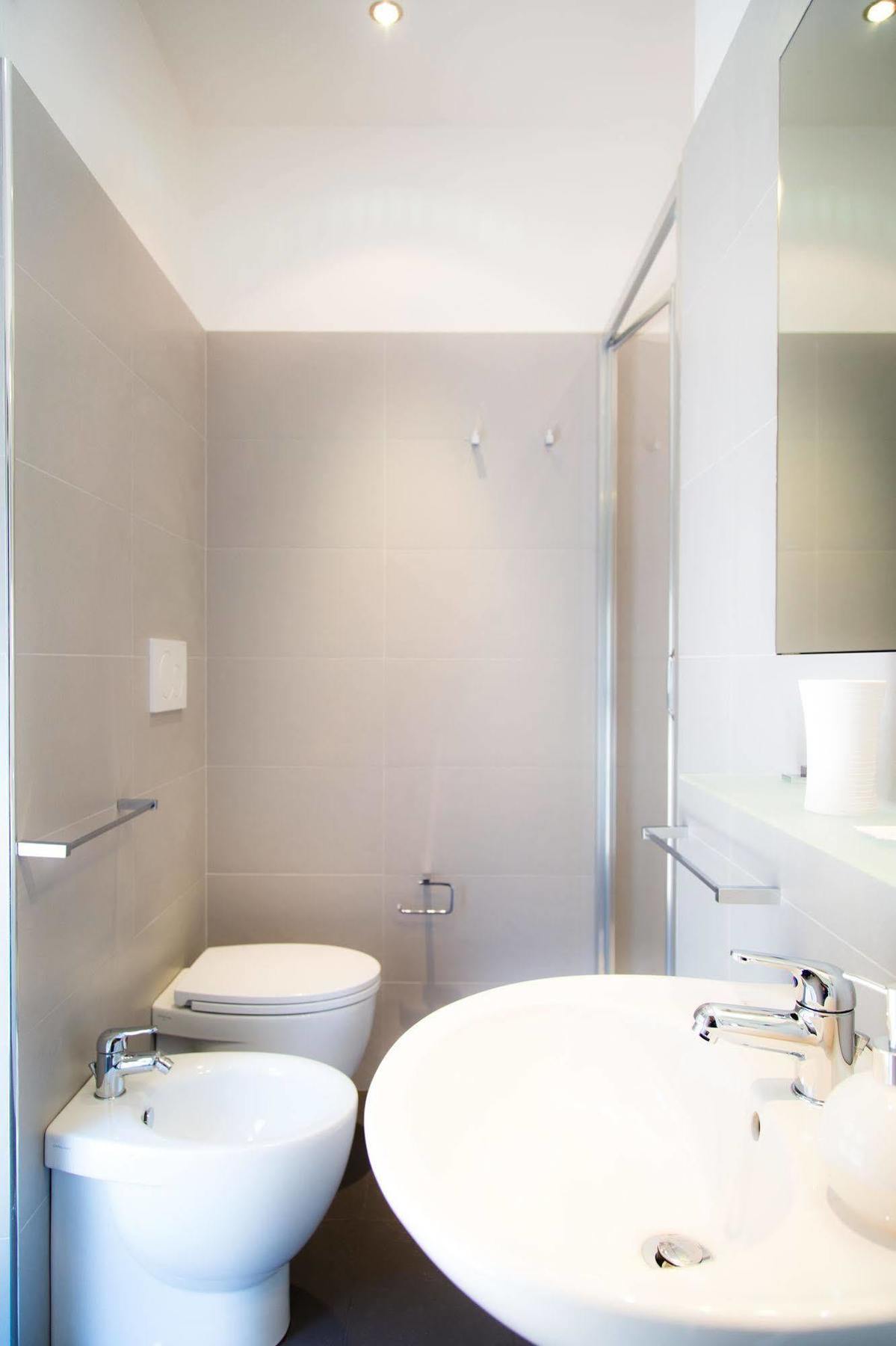 Modern 2* Rome