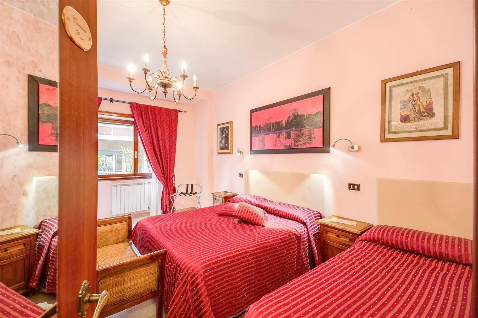 Bed & Breakfast Domus Cornelia 2*