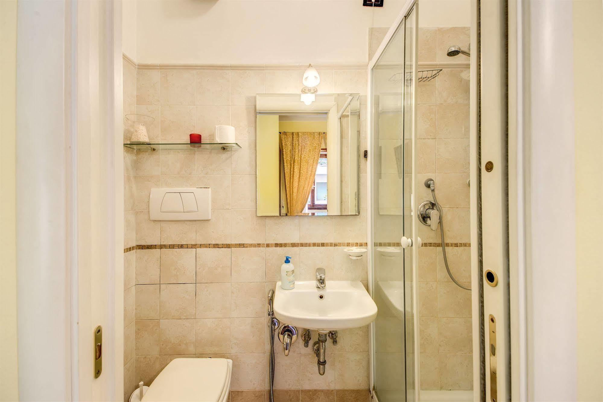 Domus Cornelia Bed & Breakfast Rome