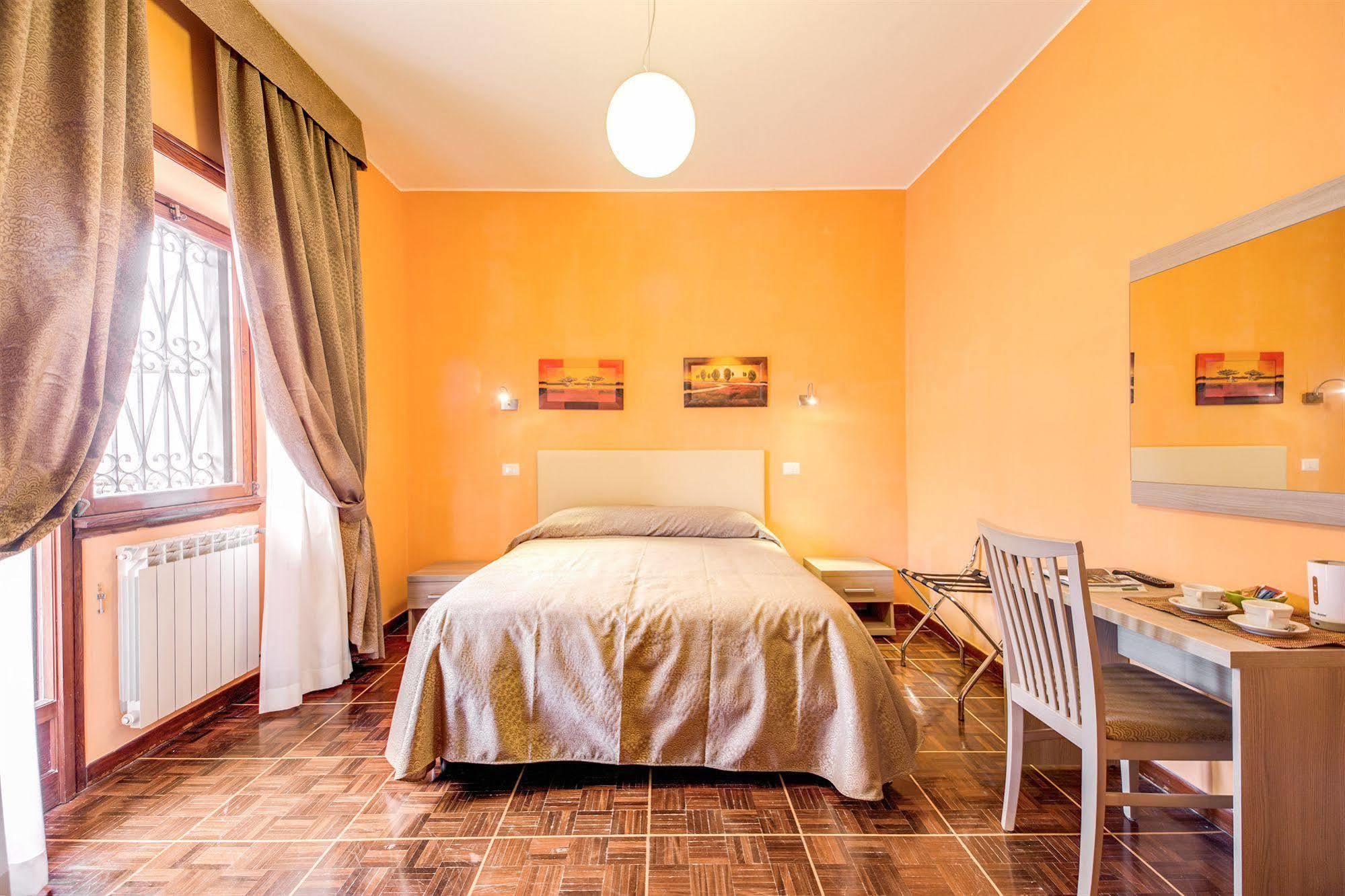 Bed & Breakfast Domus Cornelia Rome