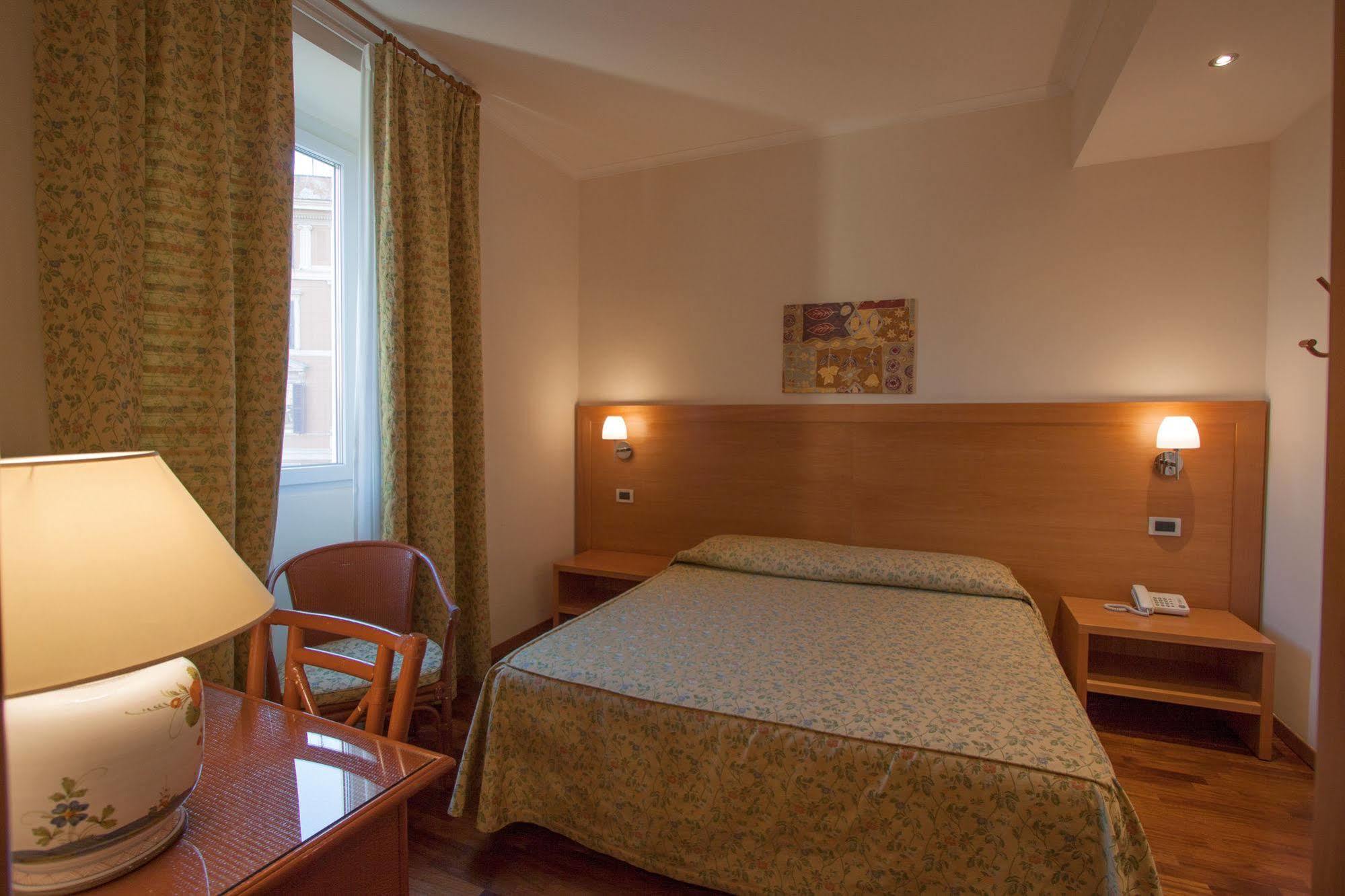 Laurentia 3* Rome