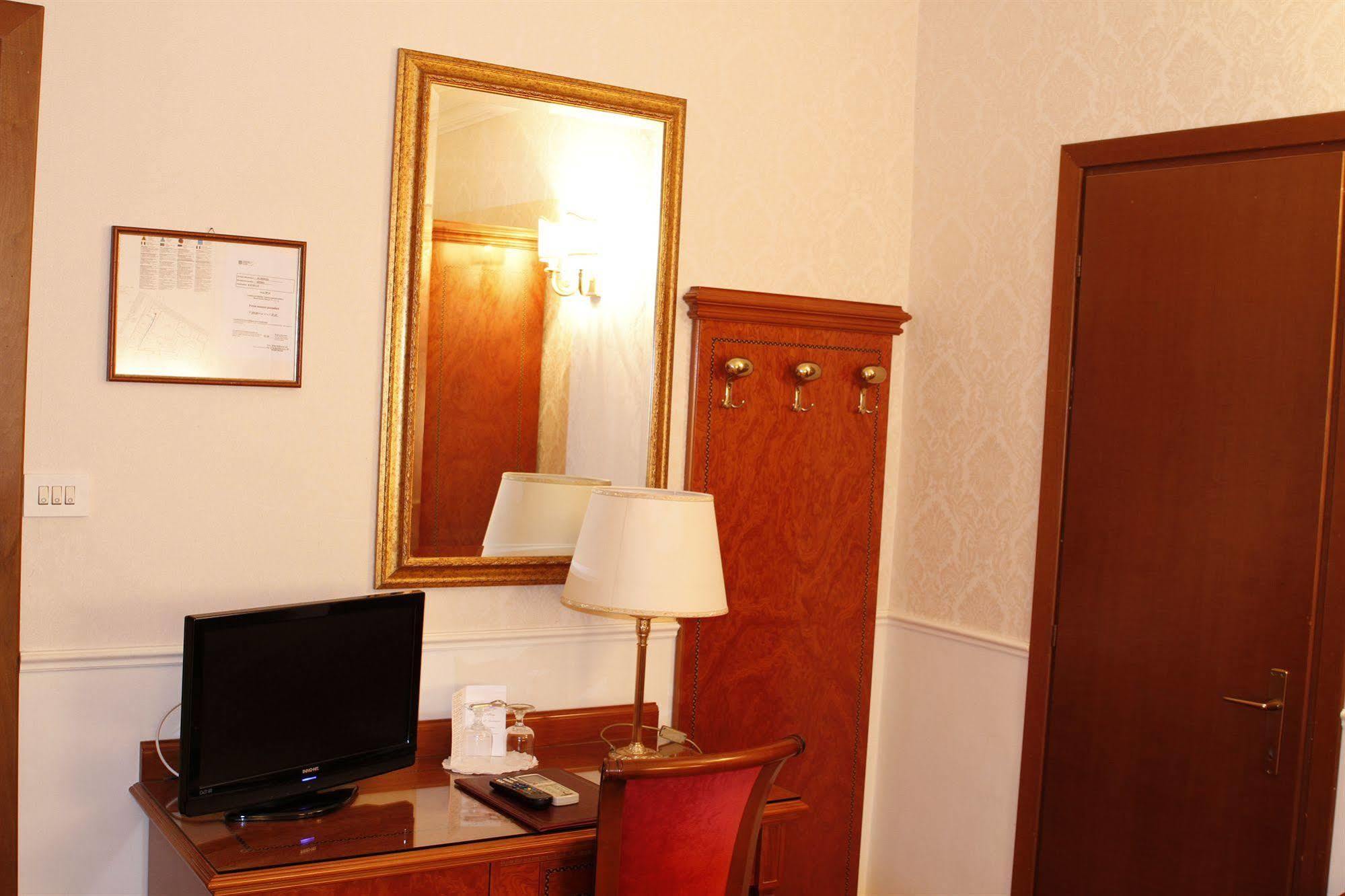 Genio Hotel 4*