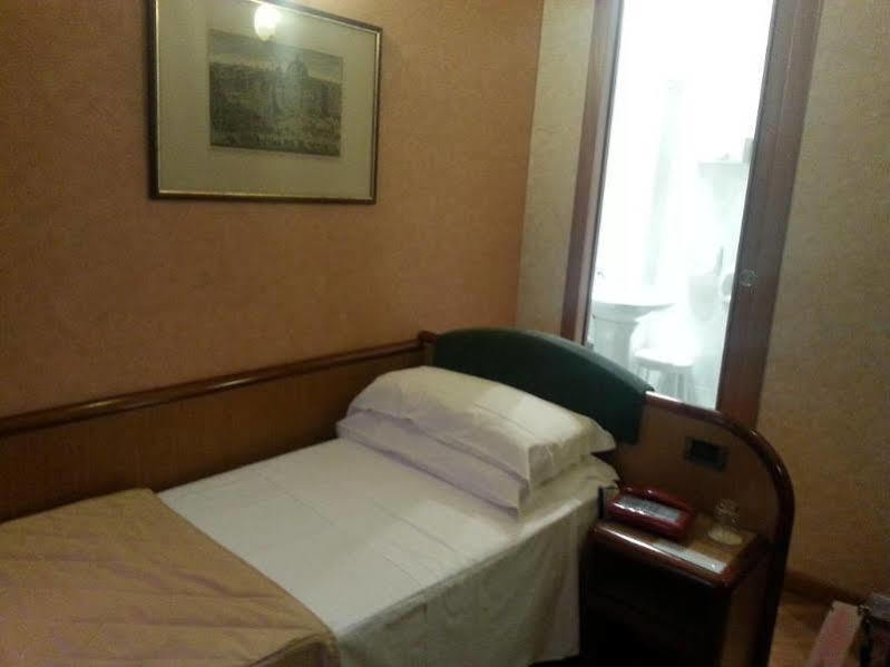Fori Imperiali Hotel Rome