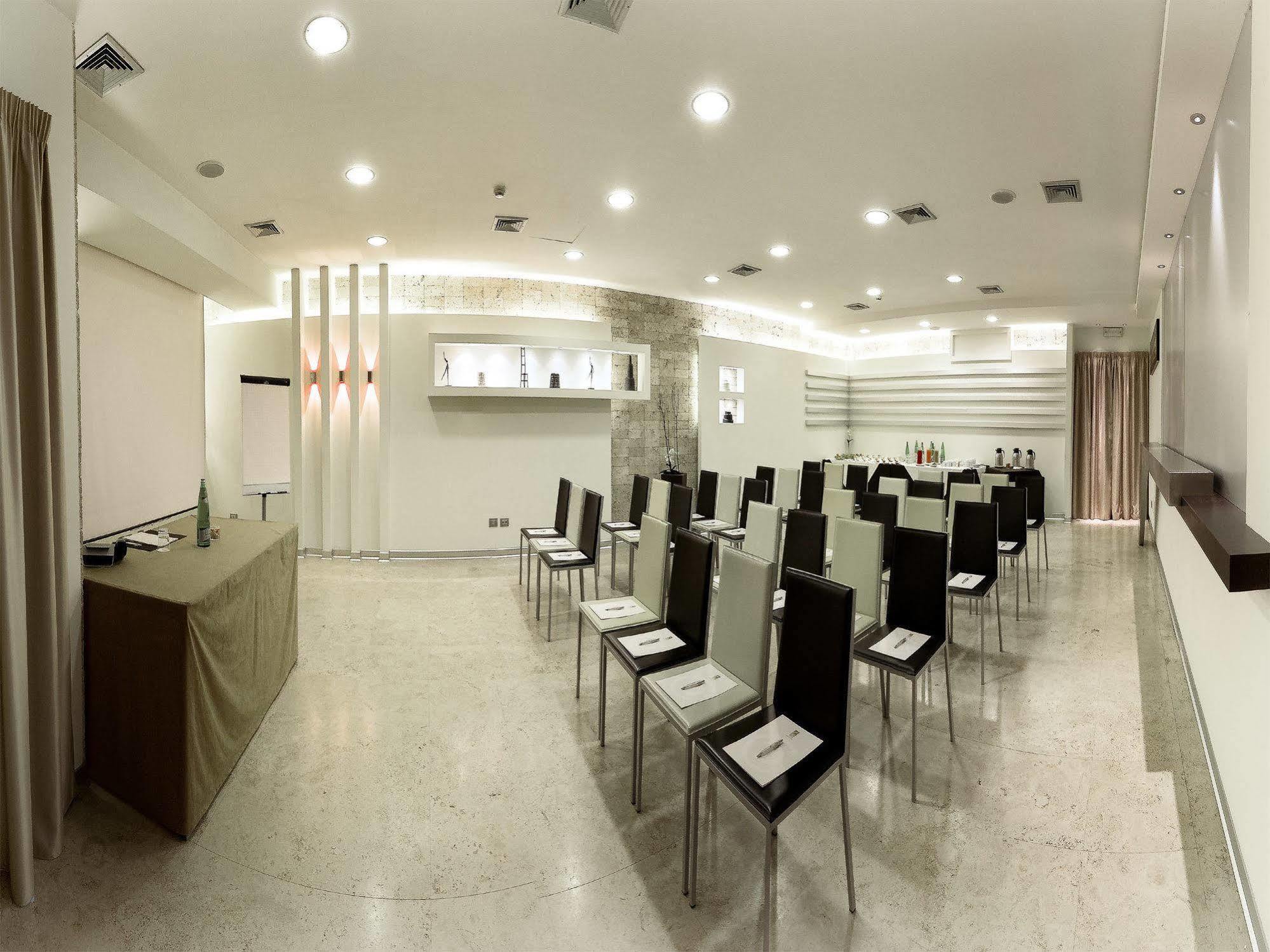 Time Relais & Sport Rome