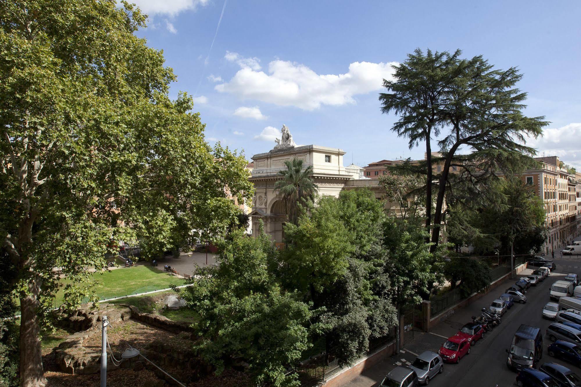 Dem * Rome