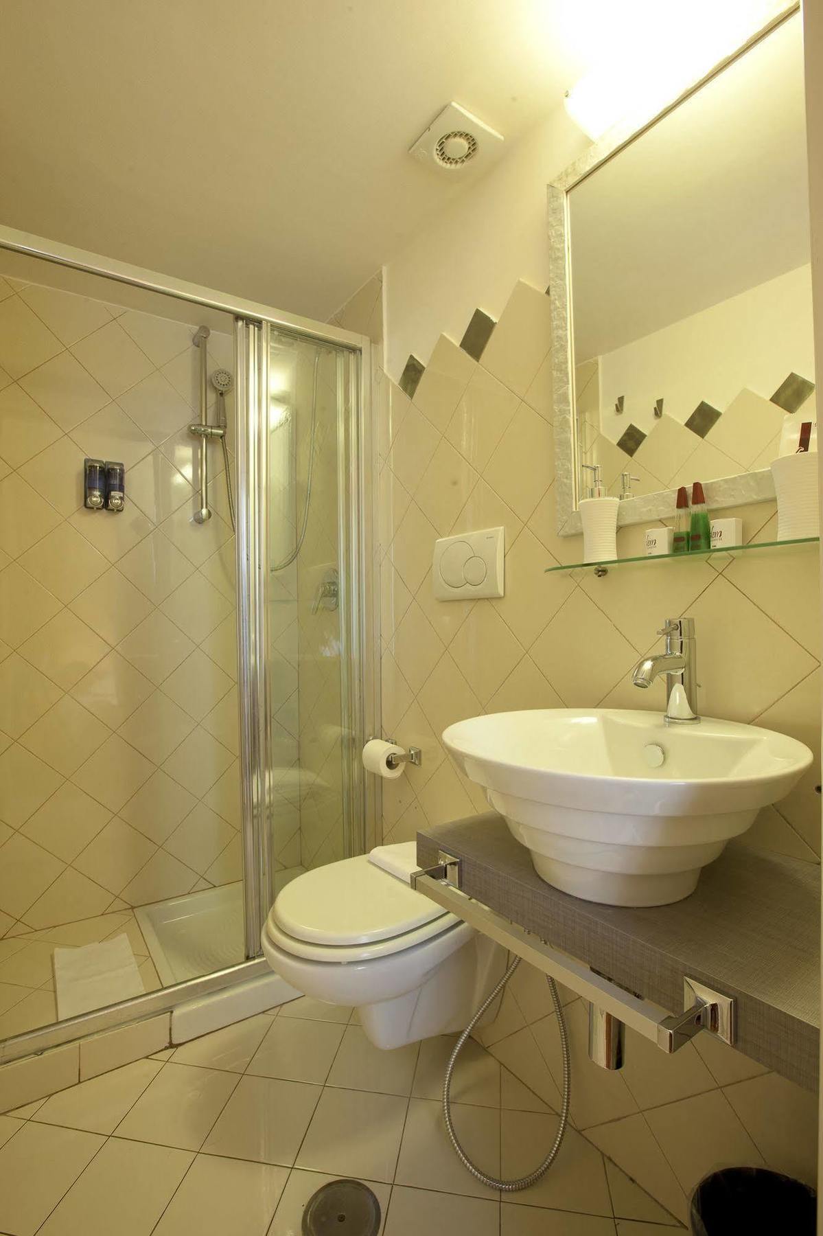Dem Apartment Rome