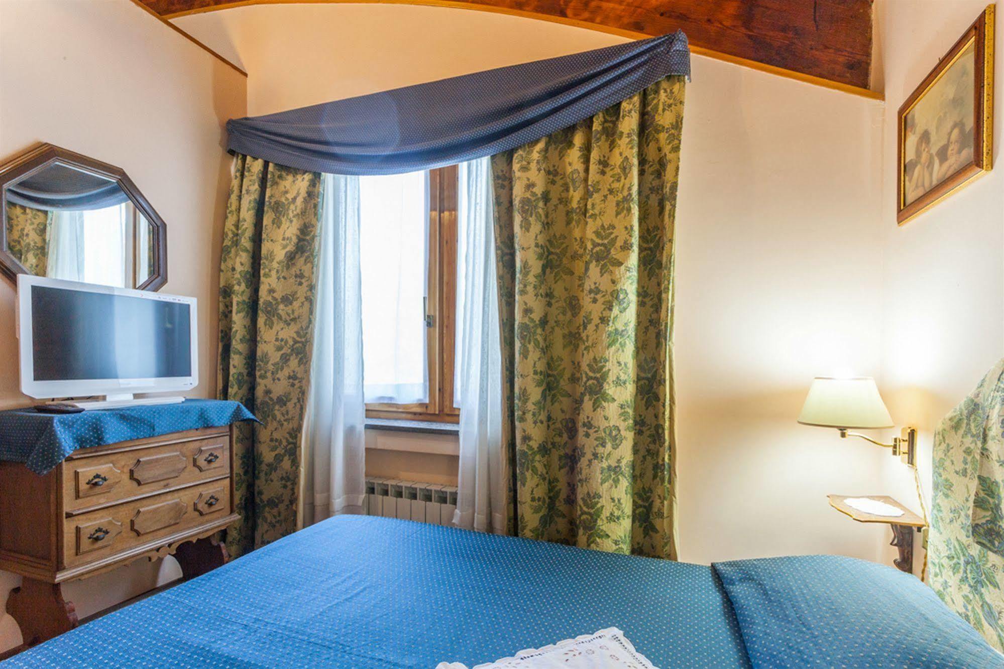 Cavendo Tutus Country house