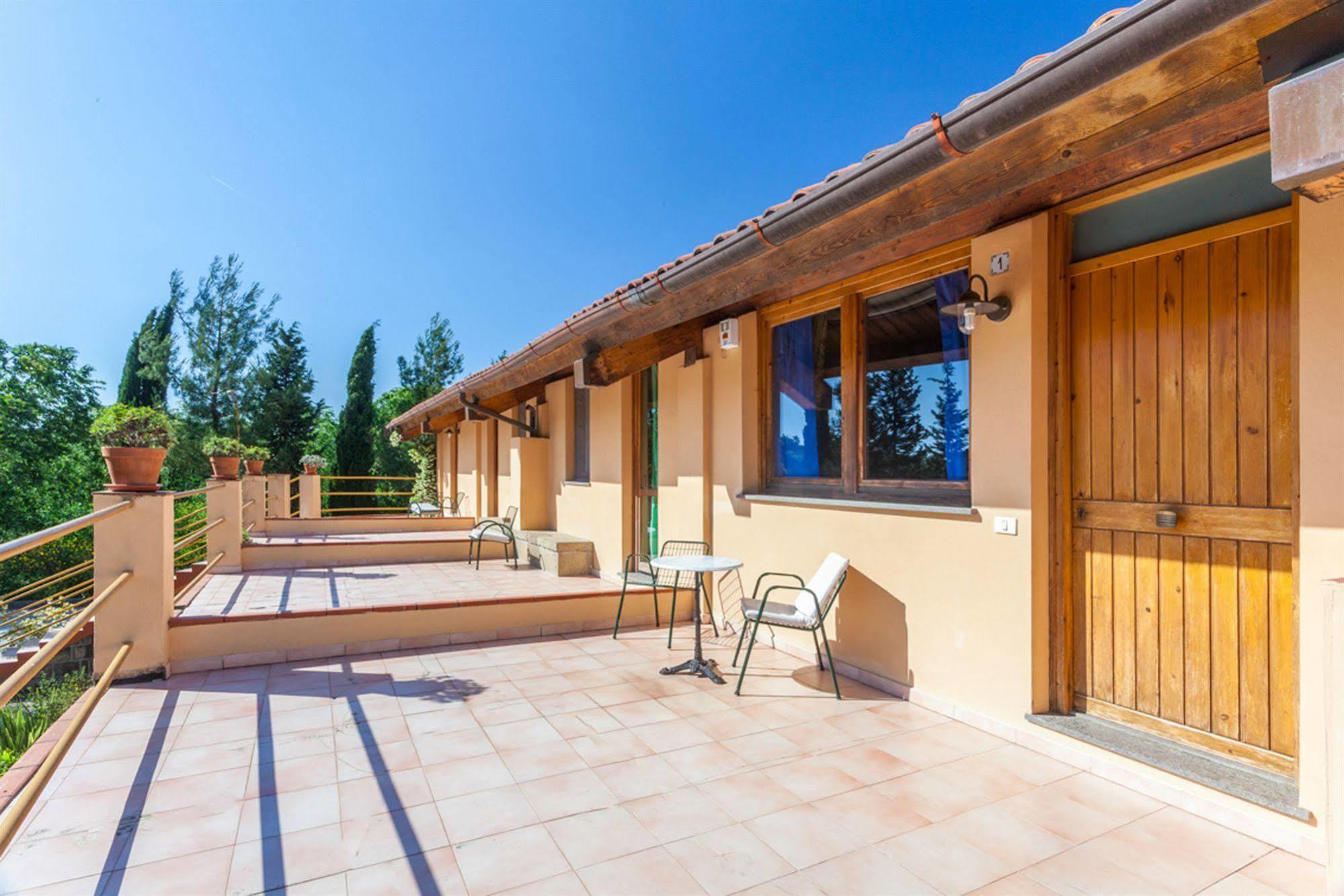 Cavendo Tutus Country house