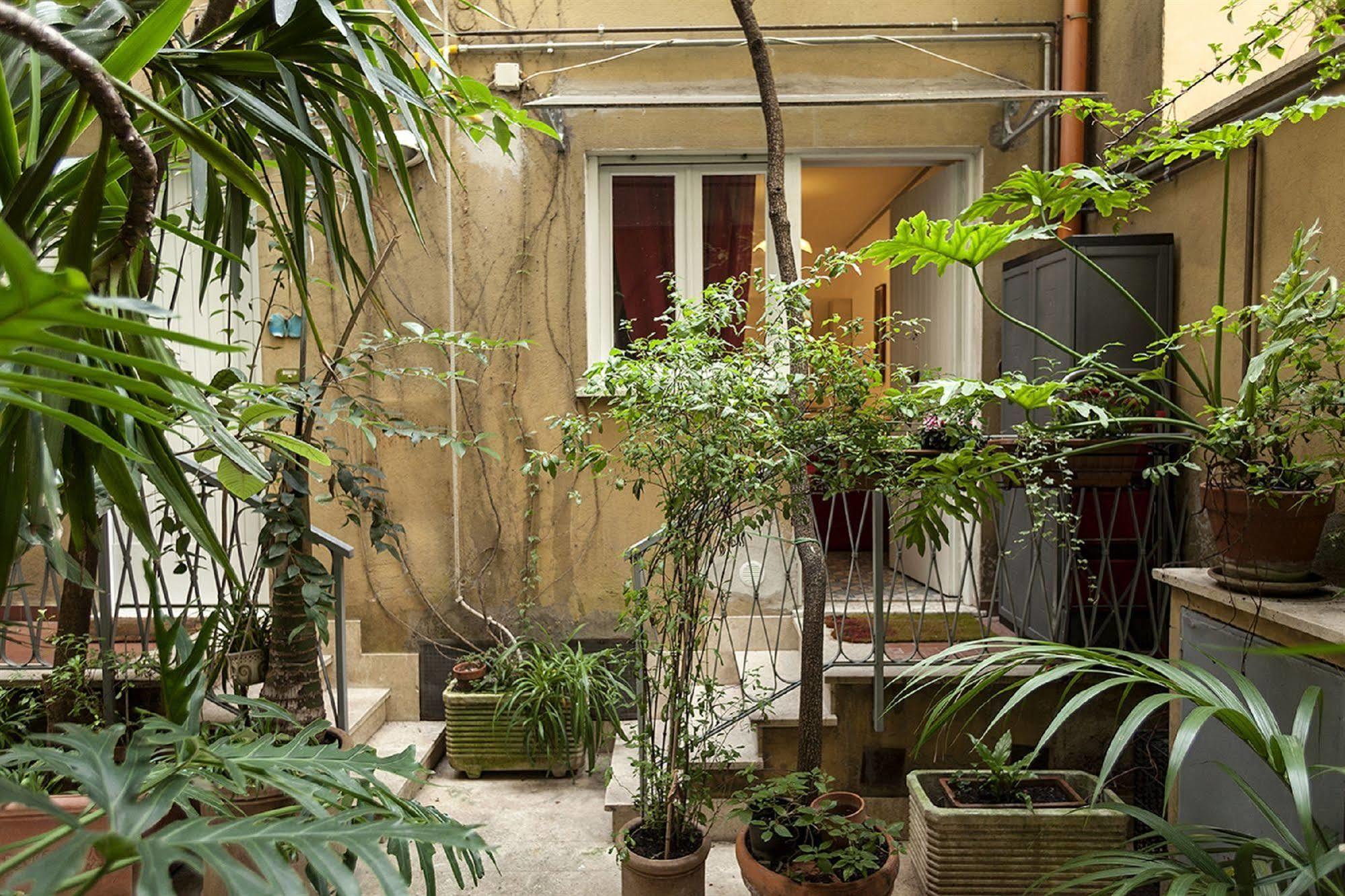 The Place In 2* Rome