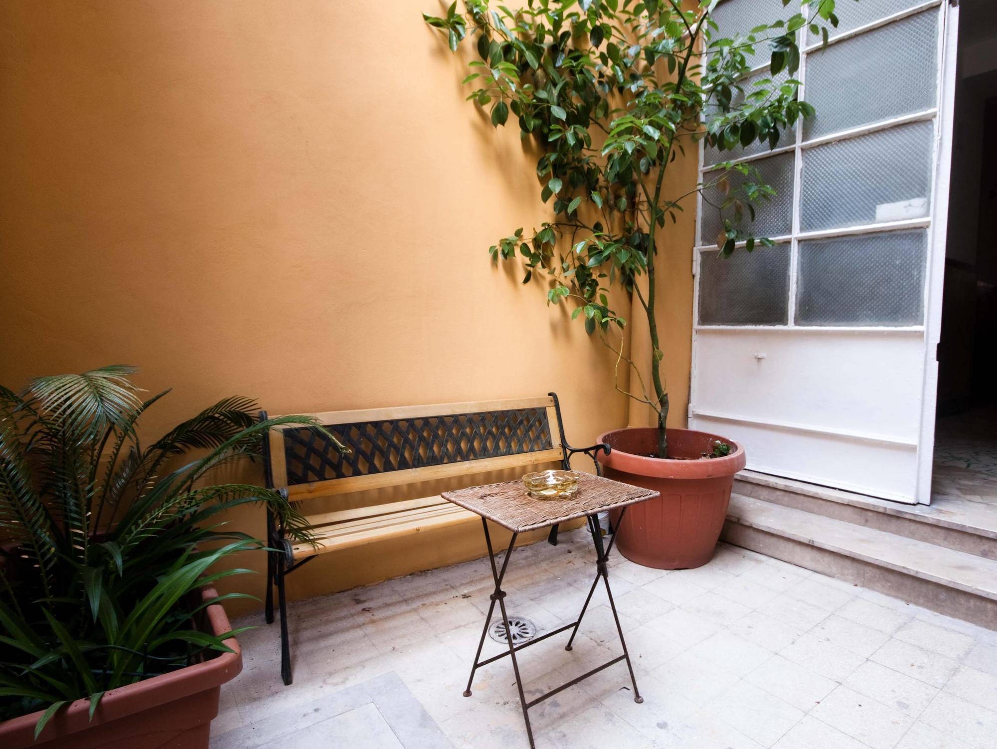 Colosseum Garden 2*