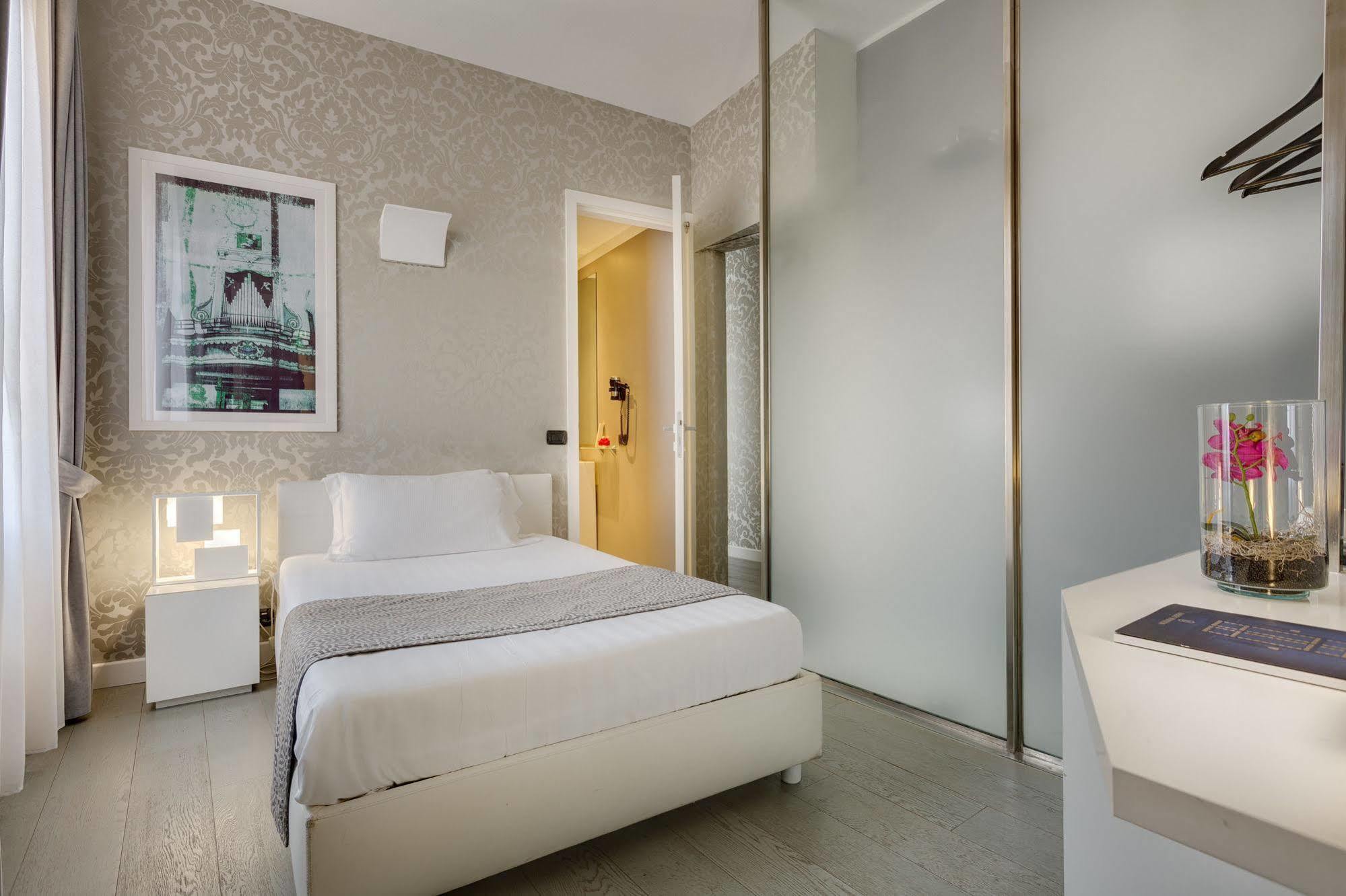 Piazza Di Spagna Guest house 2*